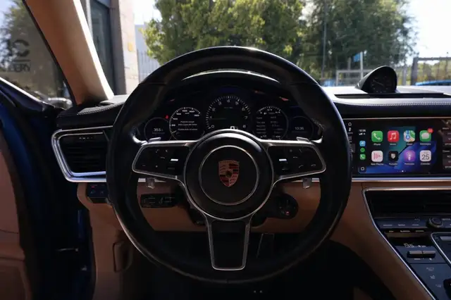 Porsche Panamera view 15