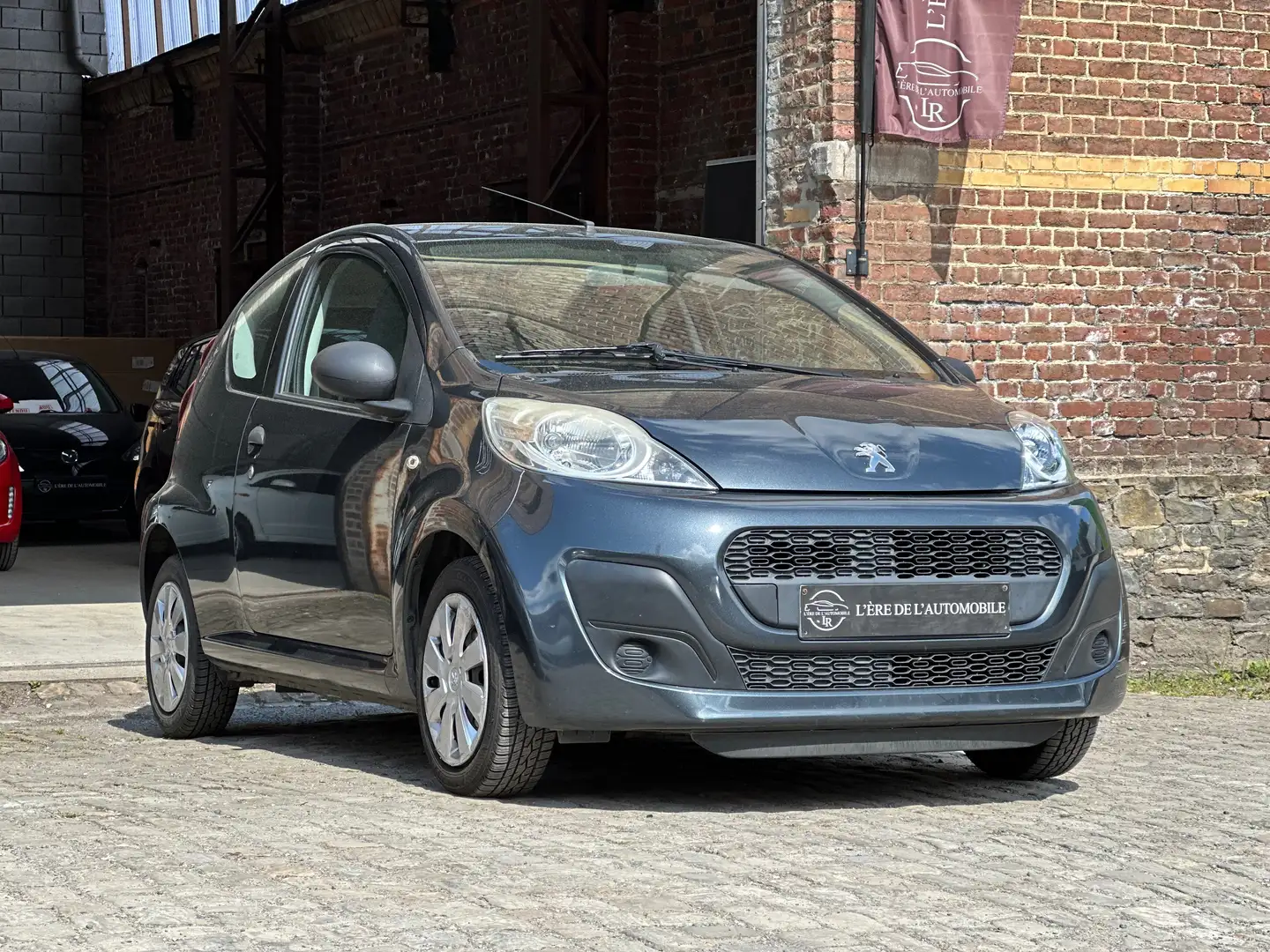 Peugeot 107 1.0i * PRET À IMMATRICULE *CARNET COMPLET * MP3 Gris - 1