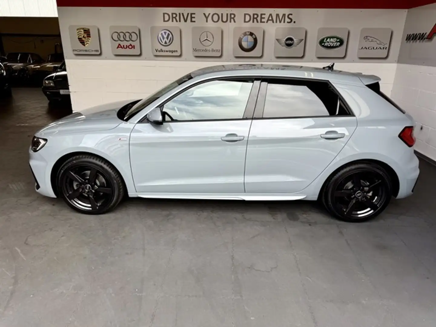 Audi A1 Sportback 30TFSI S-Line *Garantie*ab3,99%* Grijs - 2