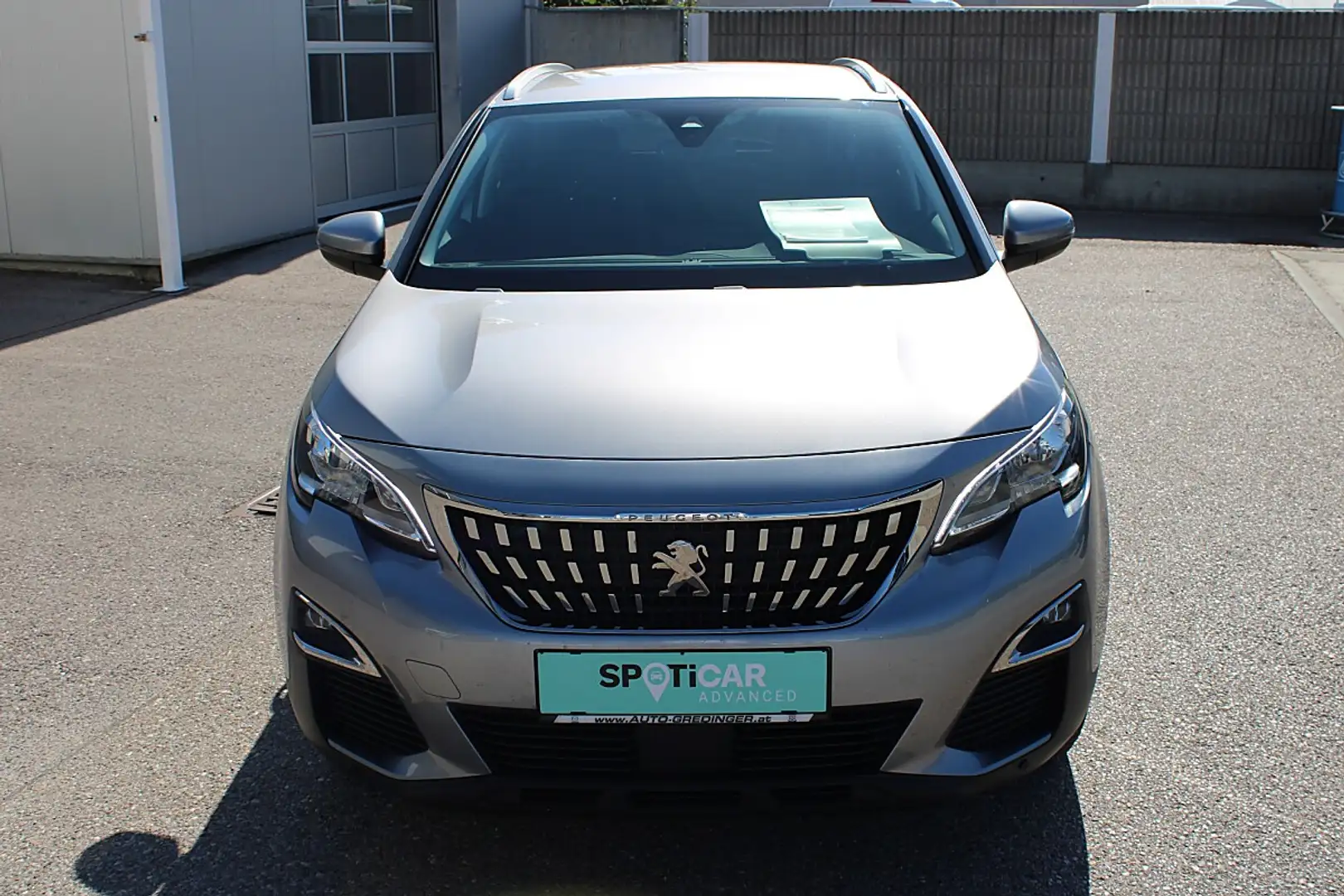 Peugeot 3008 1,5 BlueHDi 130 S&S EAT8 Active Aut. Grau - 2
