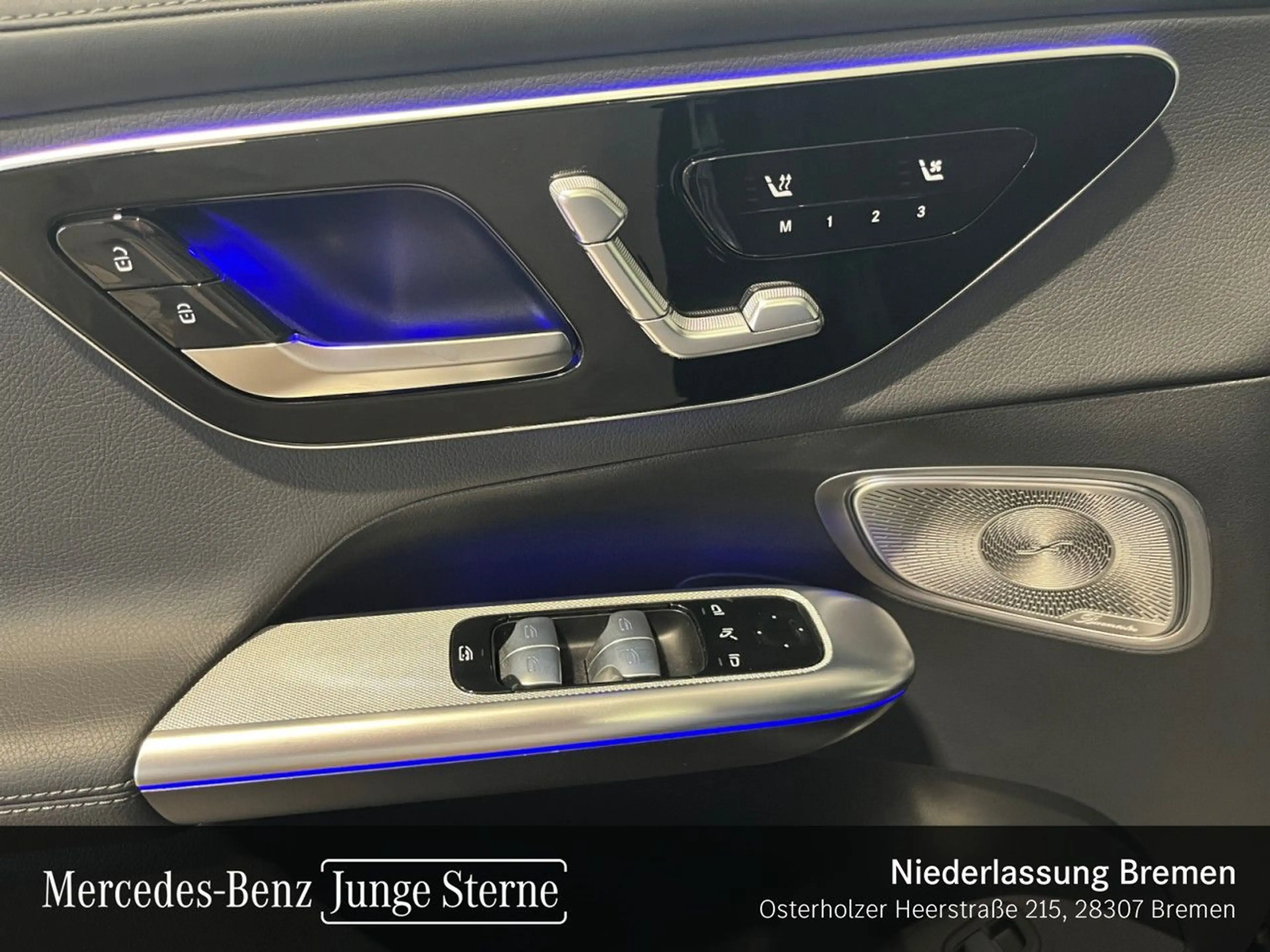 Mercedes-Benz GLC 300 d 4M AMG+NIGHT+PANO+360+STHZG+BURMESTER+9G — photo 12
