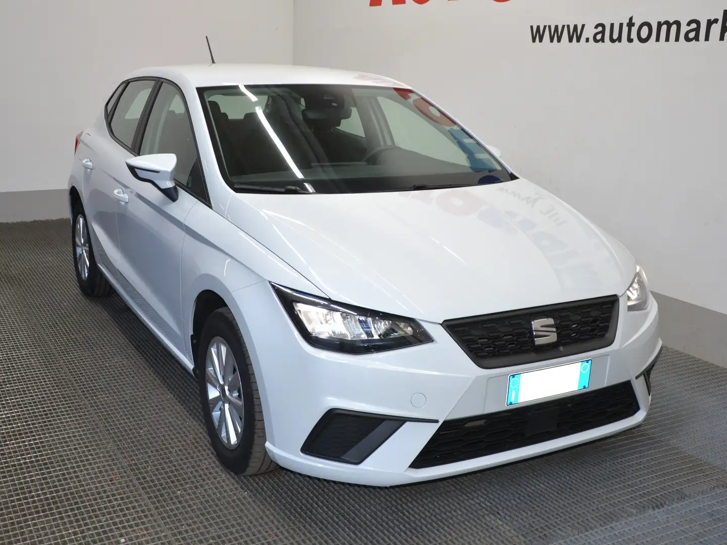 SEAT Ibiza 1.0 Ecotsi Style 95cv Alb - 2