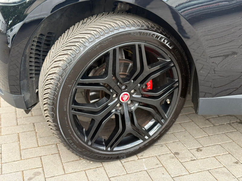 Jaguar F-Pace F-PACE — photo 9