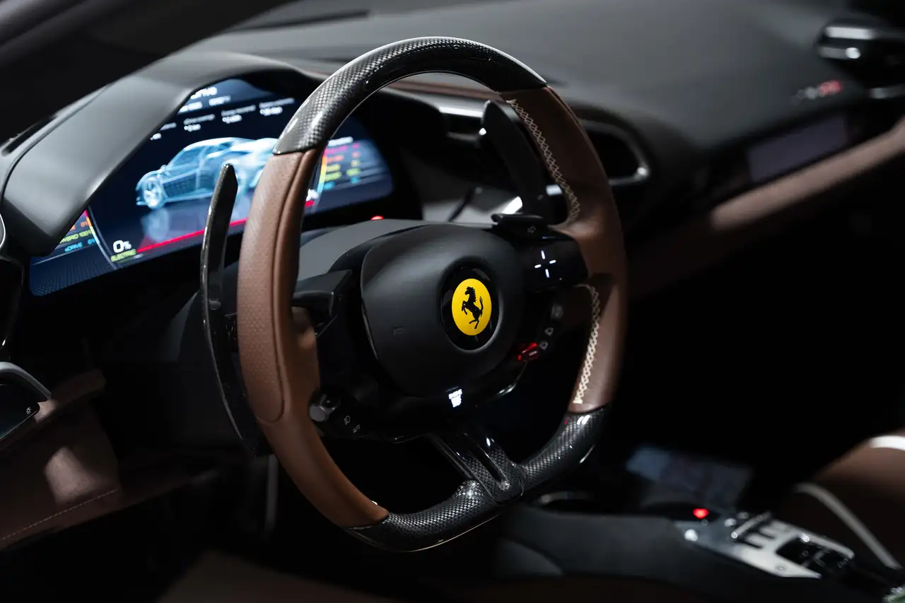 Ferrari 296 GTB снимка Ferrari 296 GTB