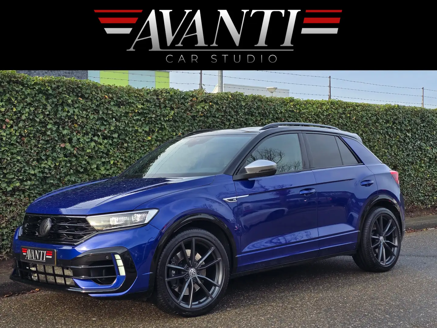 Volkswagen T-Roc 2.0 TSI 4Motion R 351 PK CHIP VIRTUAL PANO KEYLESS Blauw - 1