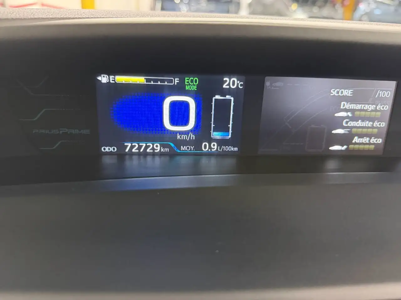 Toyota Prius Prime снимка Toyota Prius Prime
