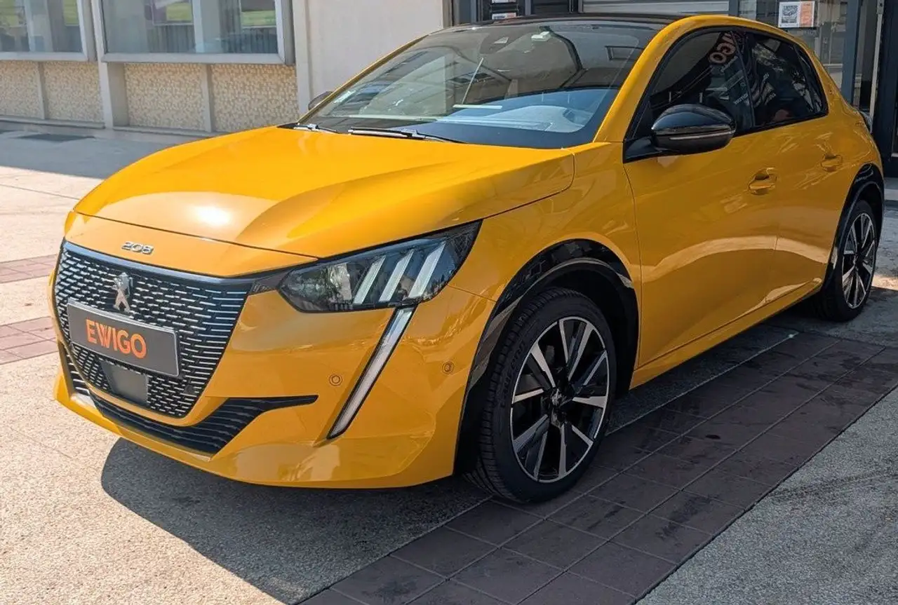 Peugeot 208 208 — photo 10