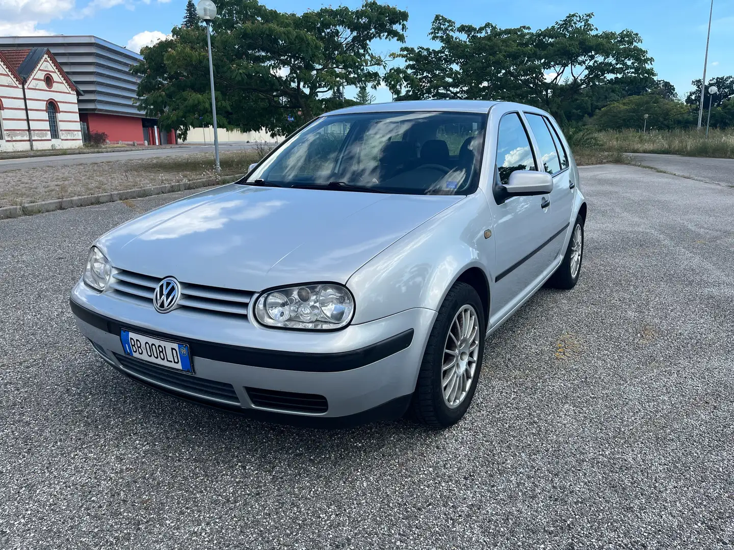Volkswagen Golf Golf 5p 1.9 tdi Argento - 1