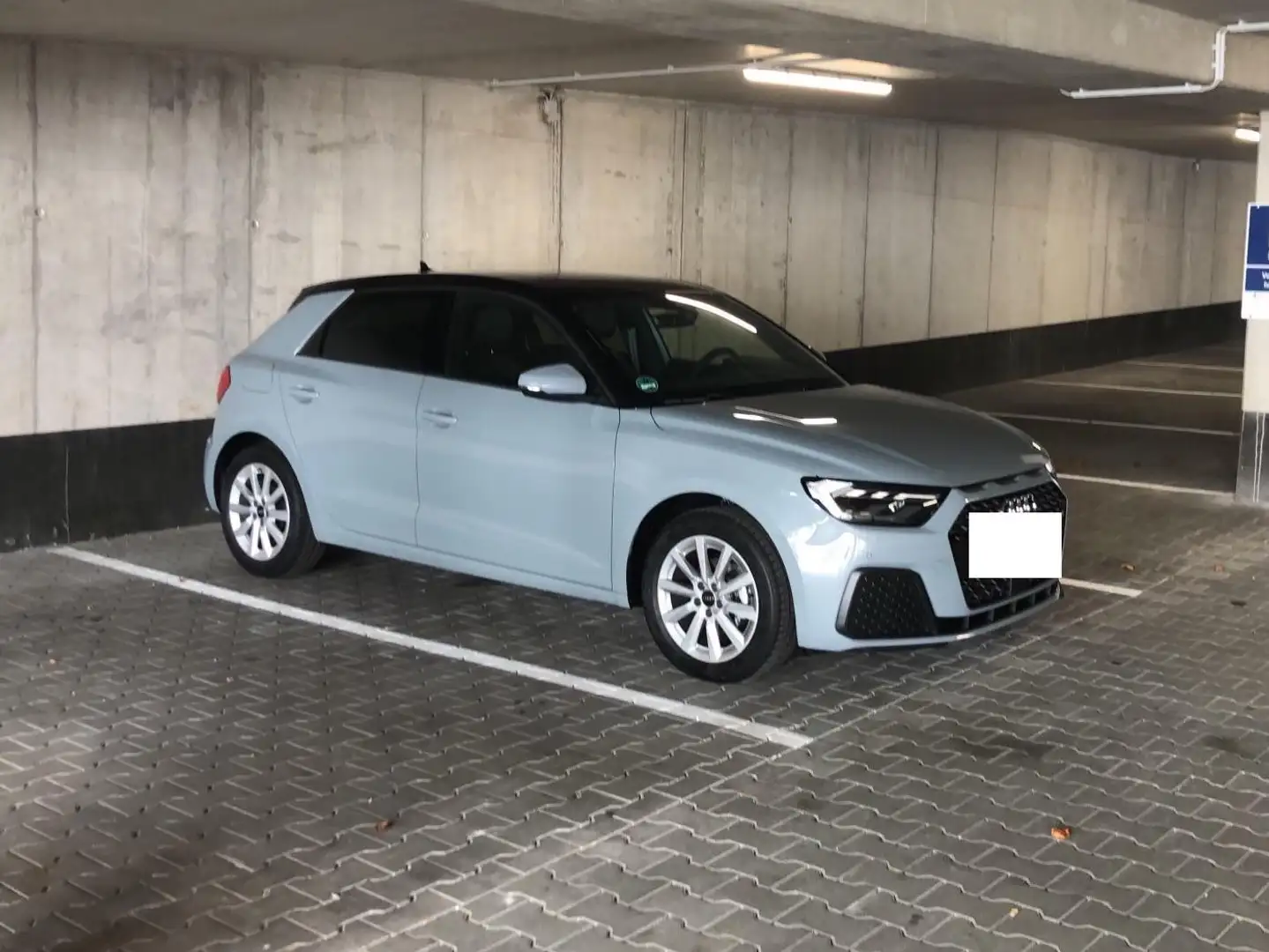 Audi A1 A1 Sportback / Citycarver 25 TFSI Sportback Grau - 2