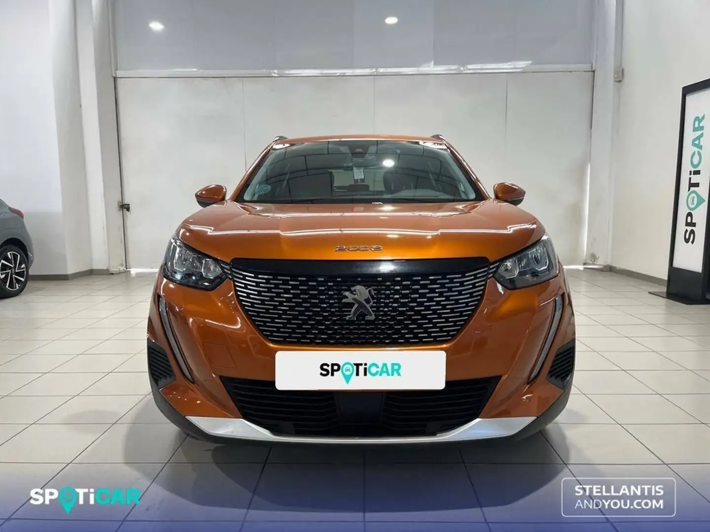 Peugeot 2008 1.2 PureTech S&S Allure 130 Orange - 2
