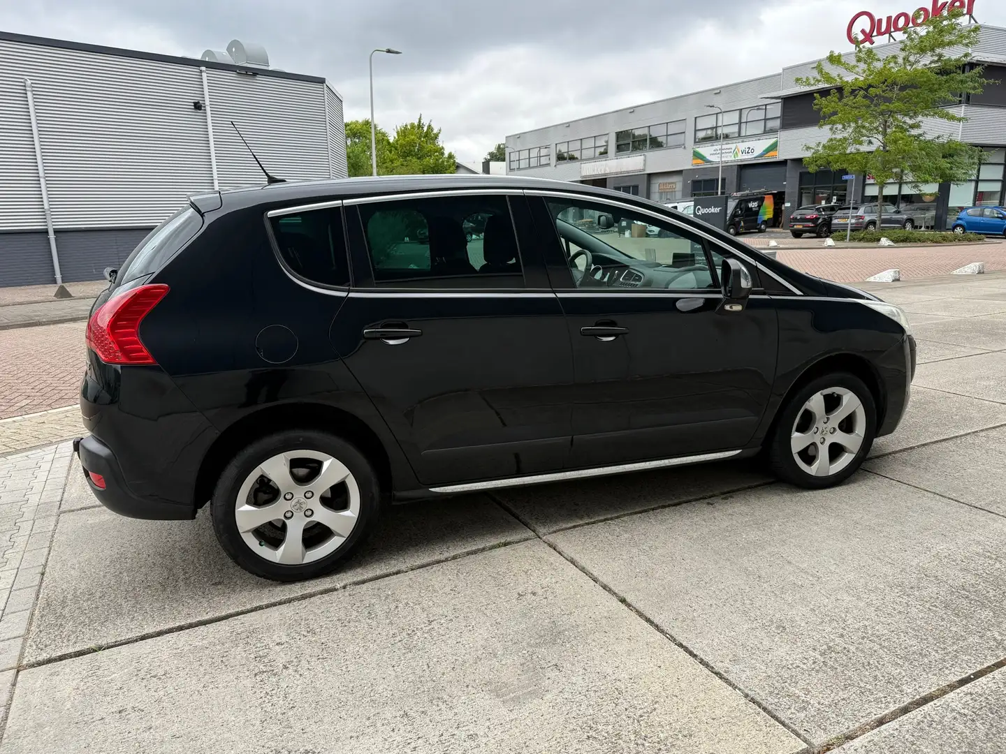 Peugeot 3008 1.6 THP GT AUTOMAAT CLIMA NAVI Volledig onderhoude Zwart - 2