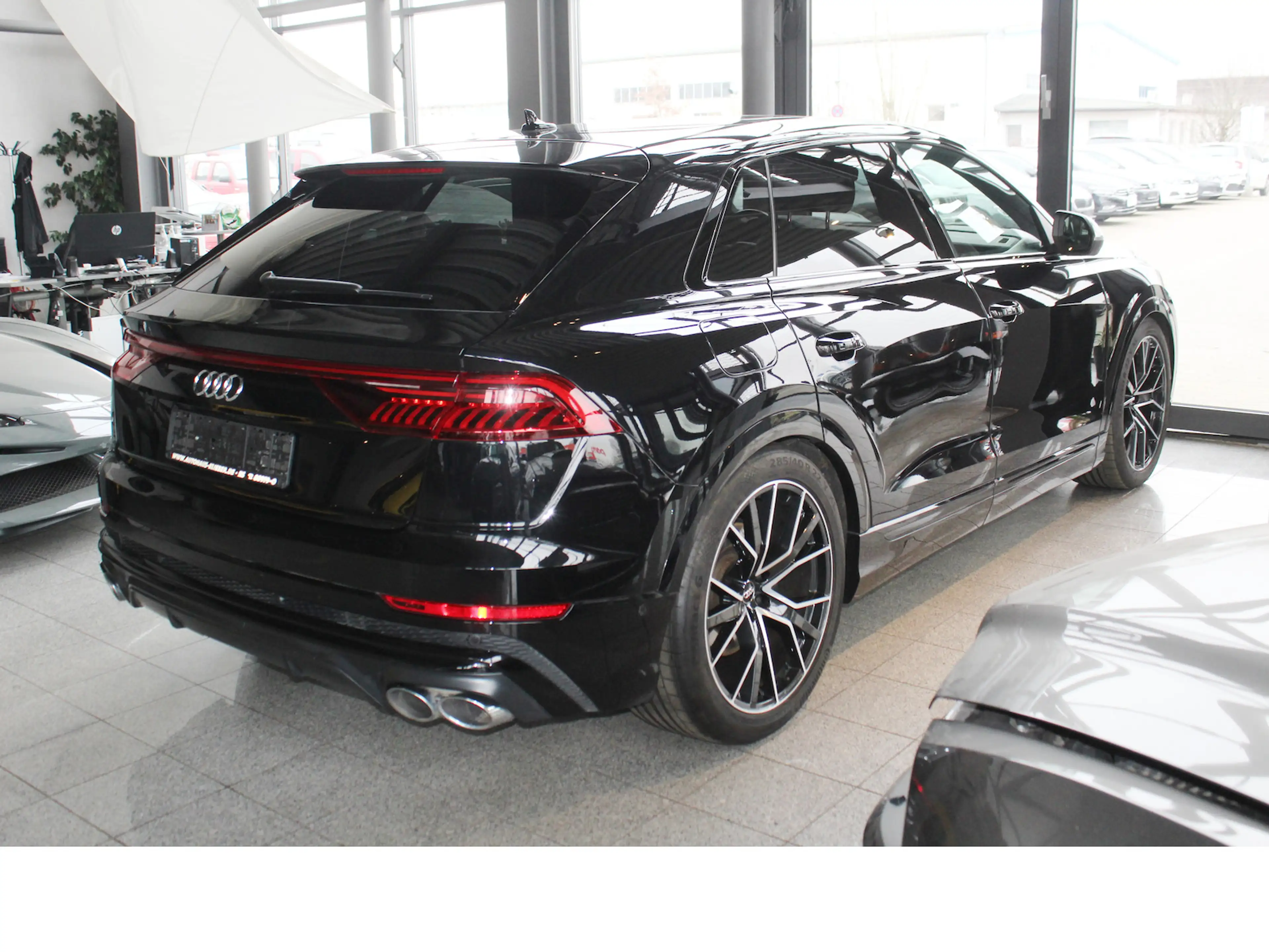 Audi SQ8 4.0 TDI quat LUFT*PANO*22´*KEY*360°*ACC*H-UP — photo 7