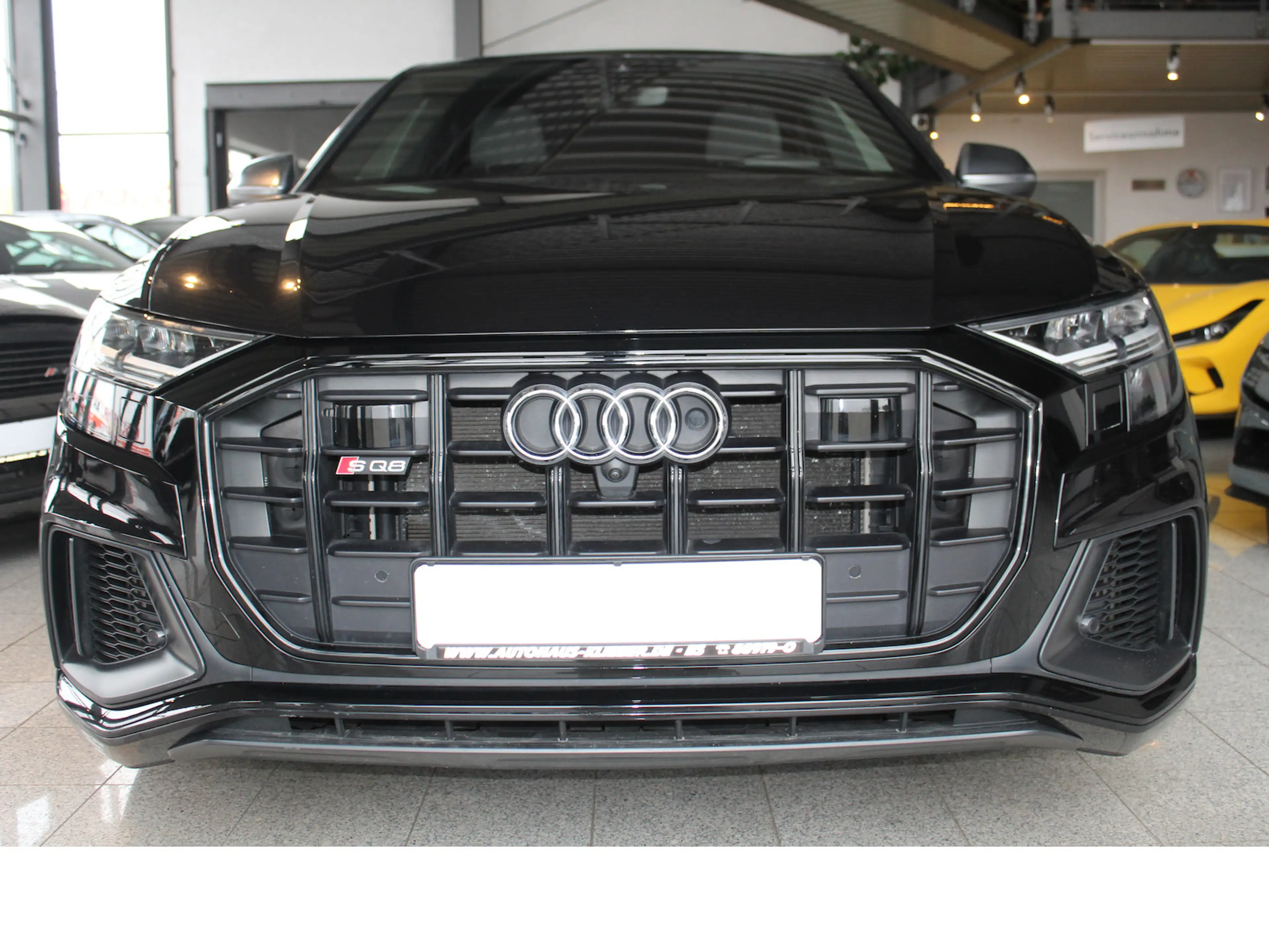 Audi SQ8 4.0 TDI quat LUFT*PANO*22´*KEY*360°*ACC*H-UP — photo 2