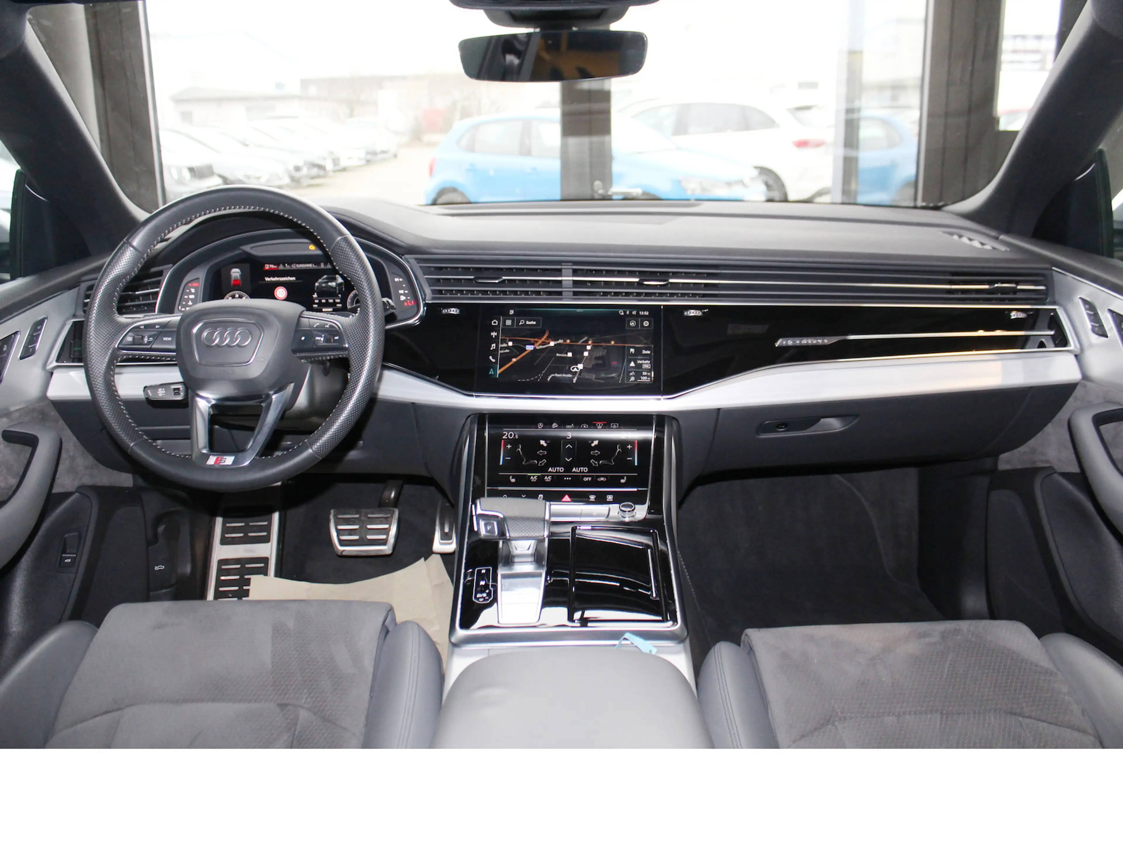 Audi SQ8 4.0 TDI quat LUFT*PANO*22´*KEY*360°*ACC*H-UP — photo 10