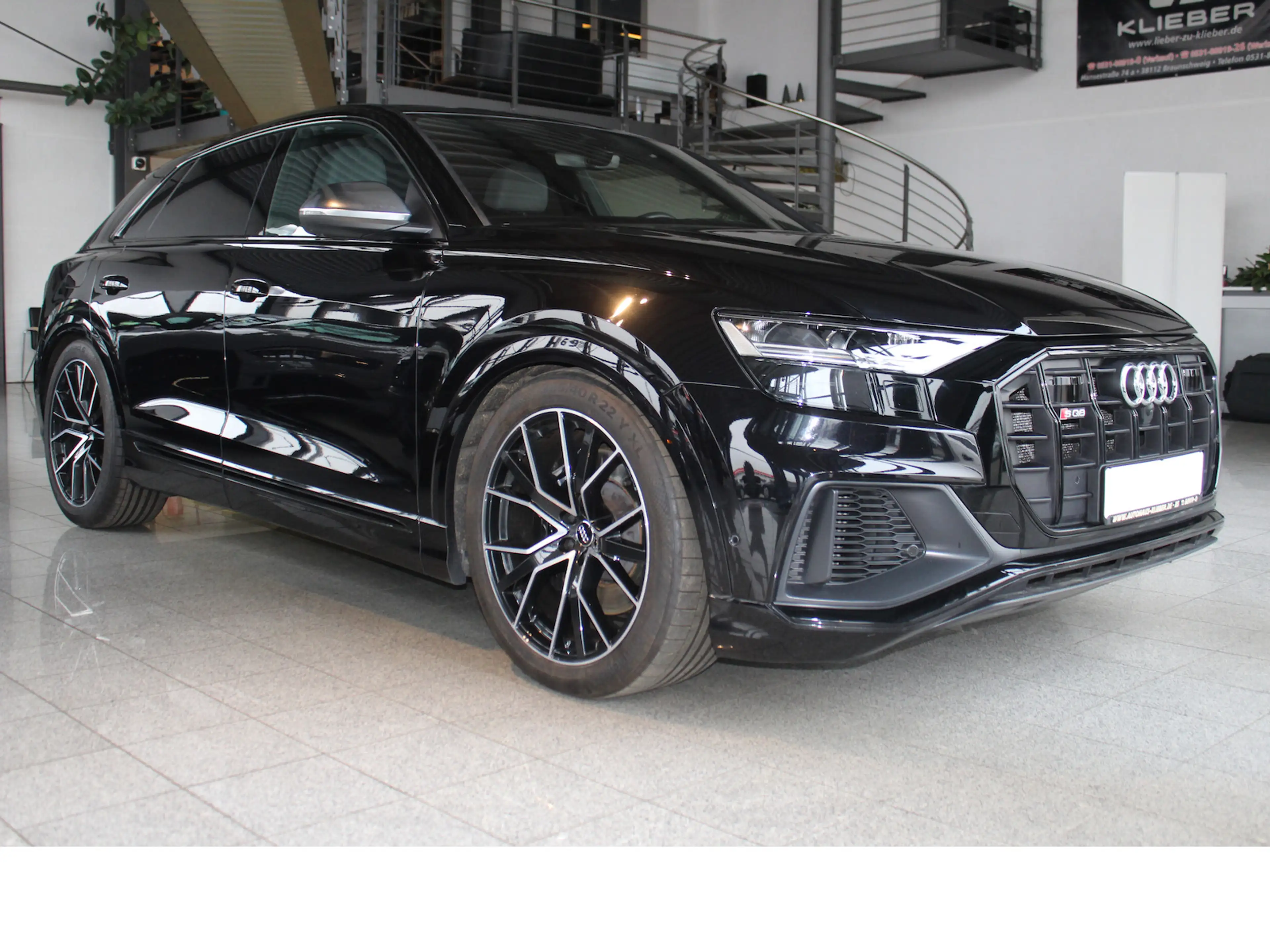 Audi SQ8 4.0 TDI quat LUFT*PANO*22´*KEY*360°*ACC*H-UP — photo 3