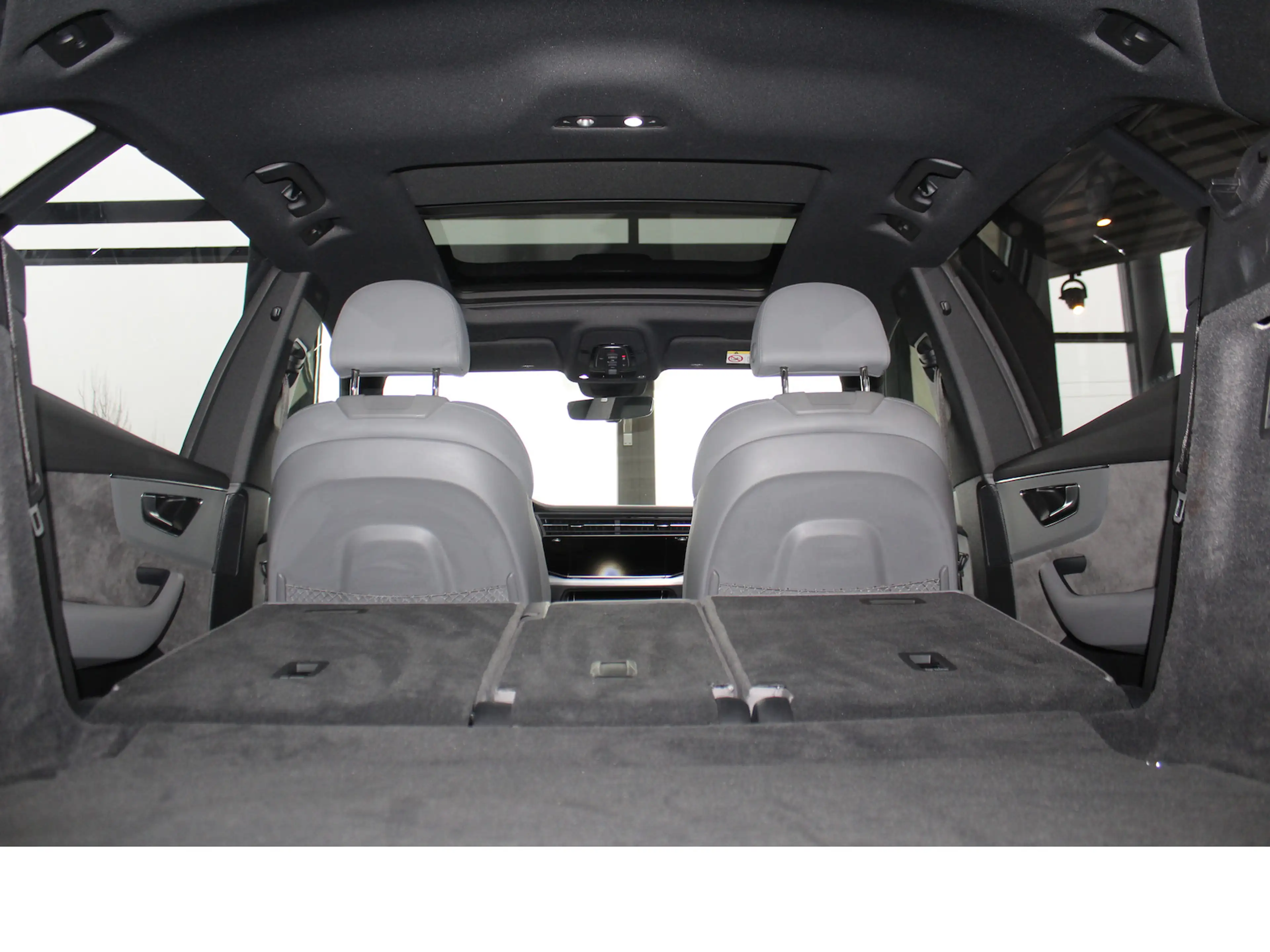 Audi SQ8 4.0 TDI quat LUFT*PANO*22´*KEY*360°*ACC*H-UP — photo 13
