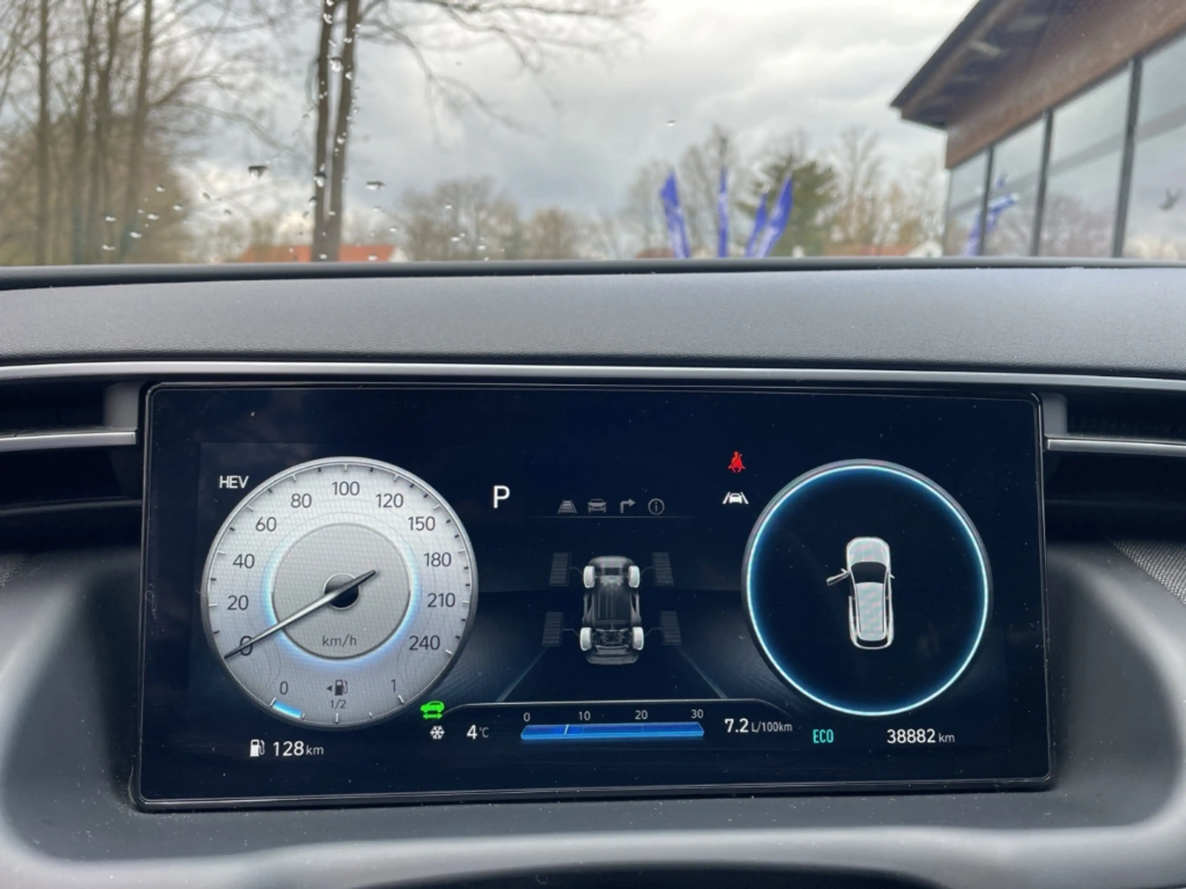 Hyundai TUCSON Trend Plug-In Hybrid 4WD Plug-In-Hybrid Navi — photo 12