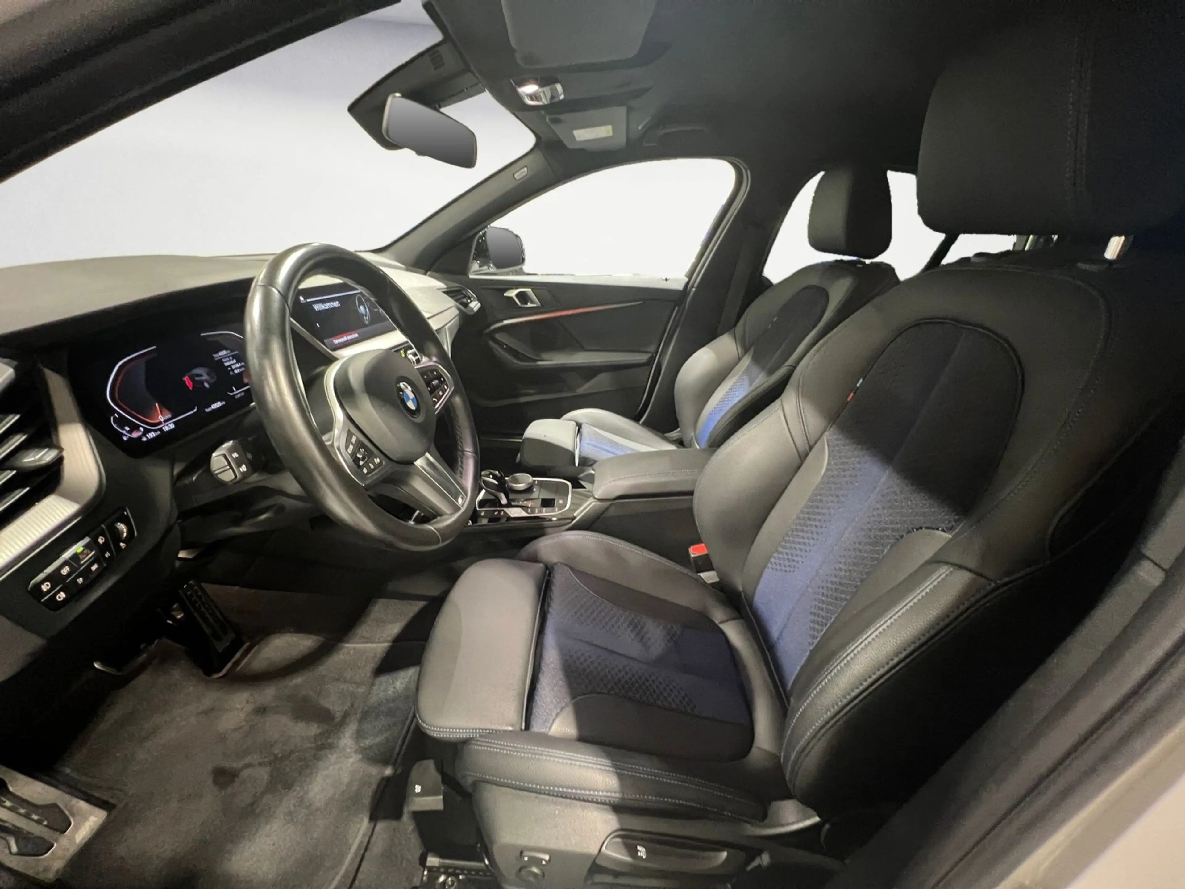 BMW 120 i M Sport LED NAVI PDC — photo 12