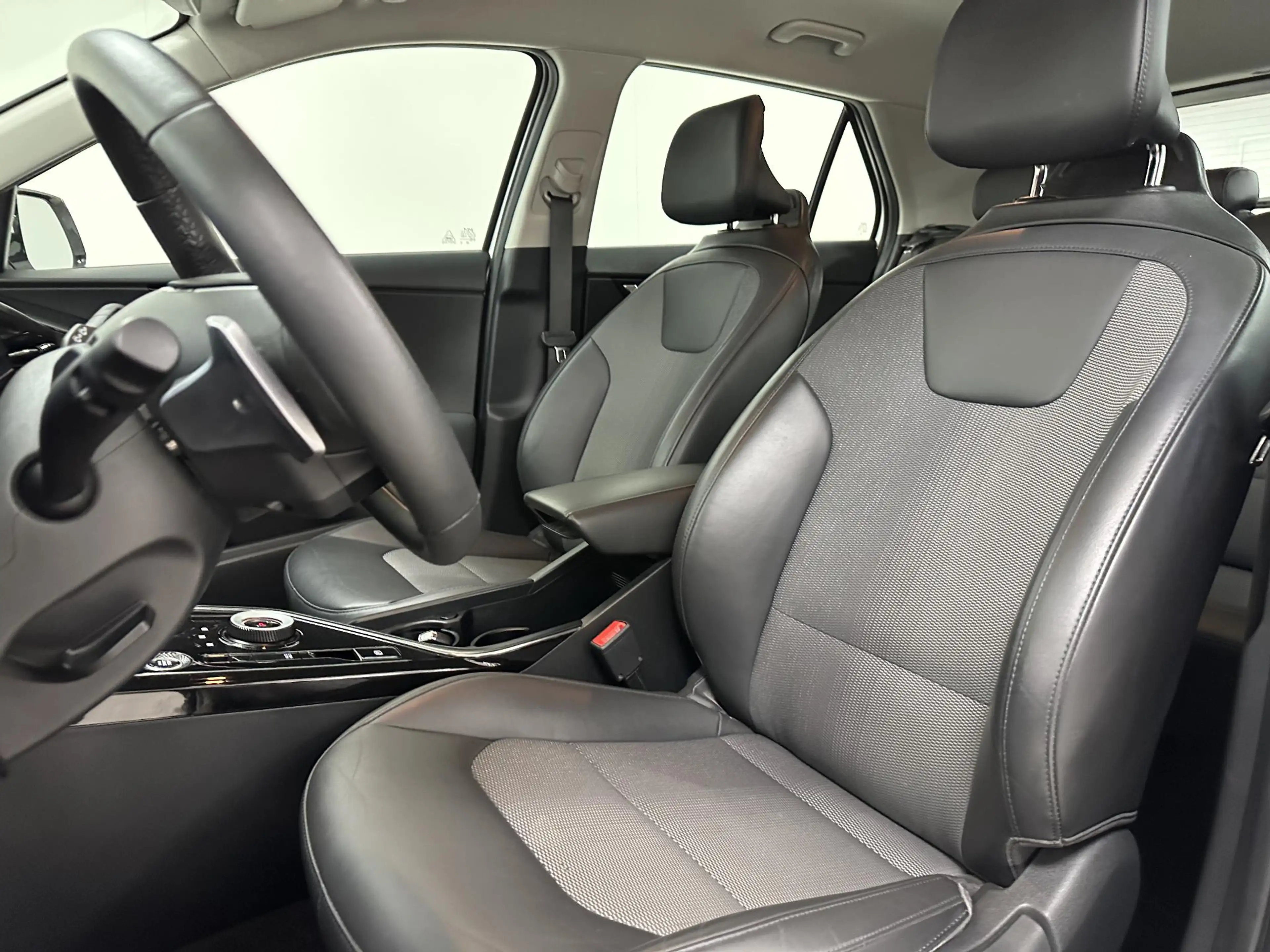 Kia Niro 1.6 GDi Hybrid ExecutiveLine ACHTERUITRIJCAMERA | — photo 7