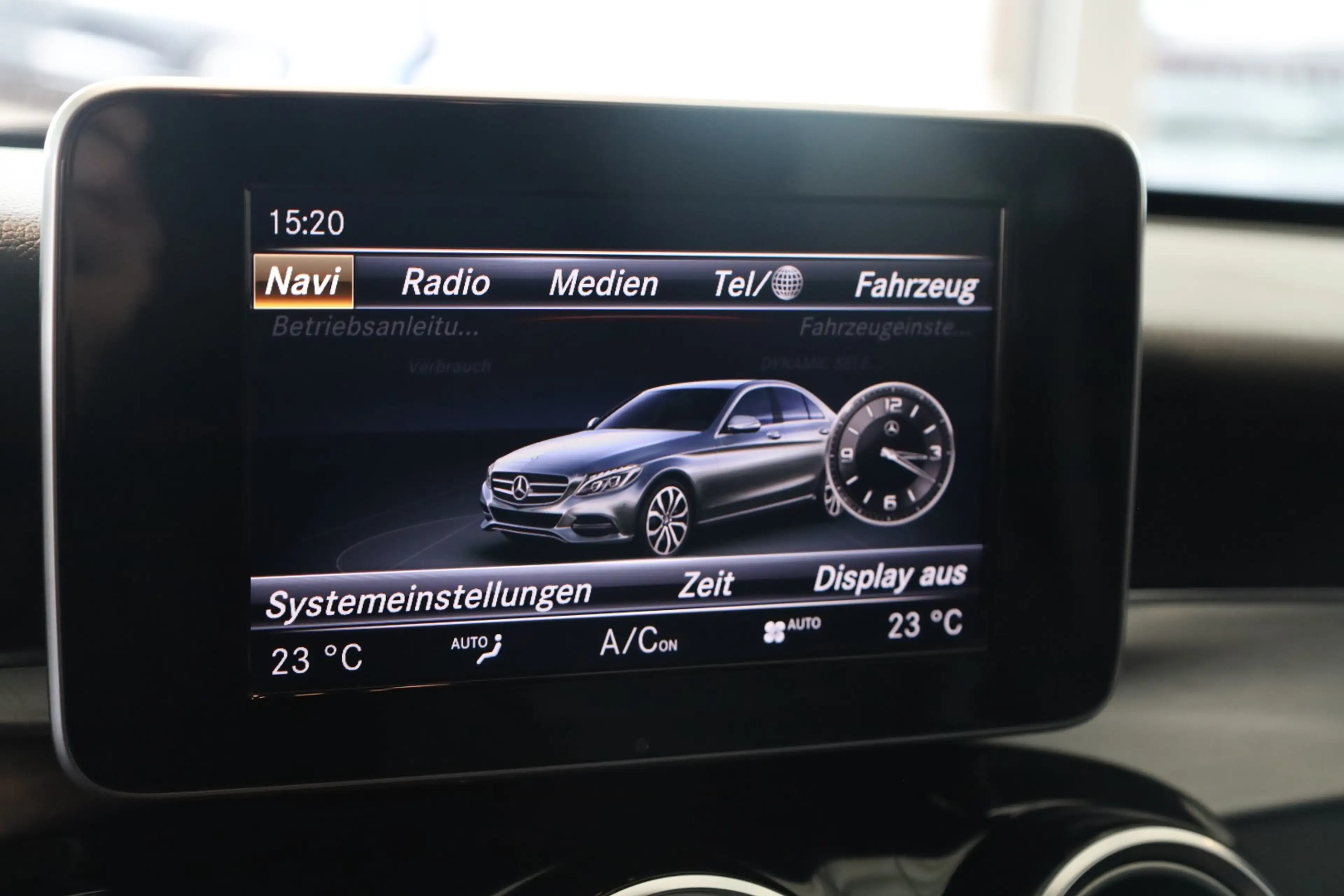 Mercedes-Benz C 220 d 4Matic AMG-LINE Schiebedach*Kamera — photo 24