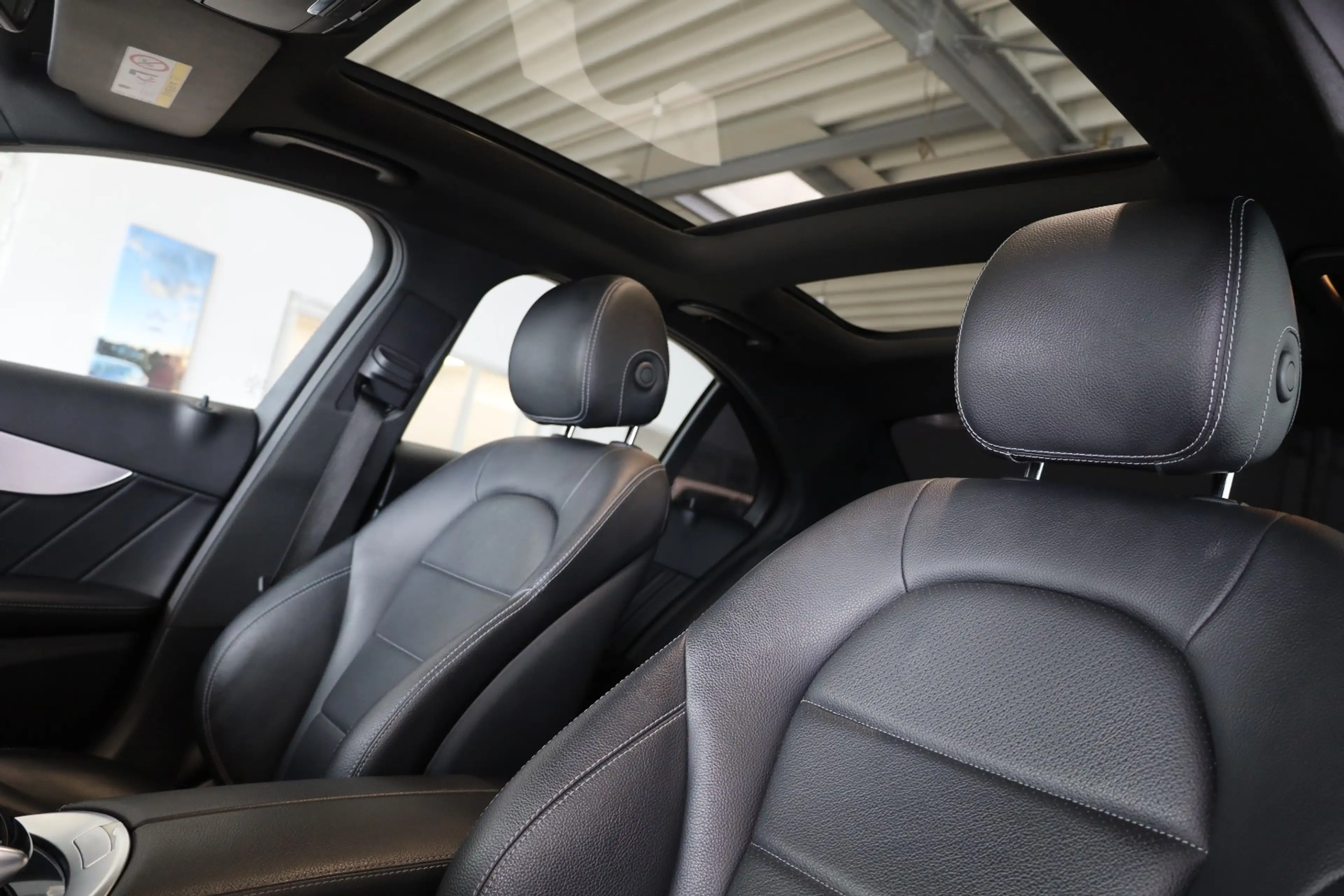 Mercedes-Benz C 220 d 4Matic AMG-LINE Schiebedach*Kamera — photo 26
