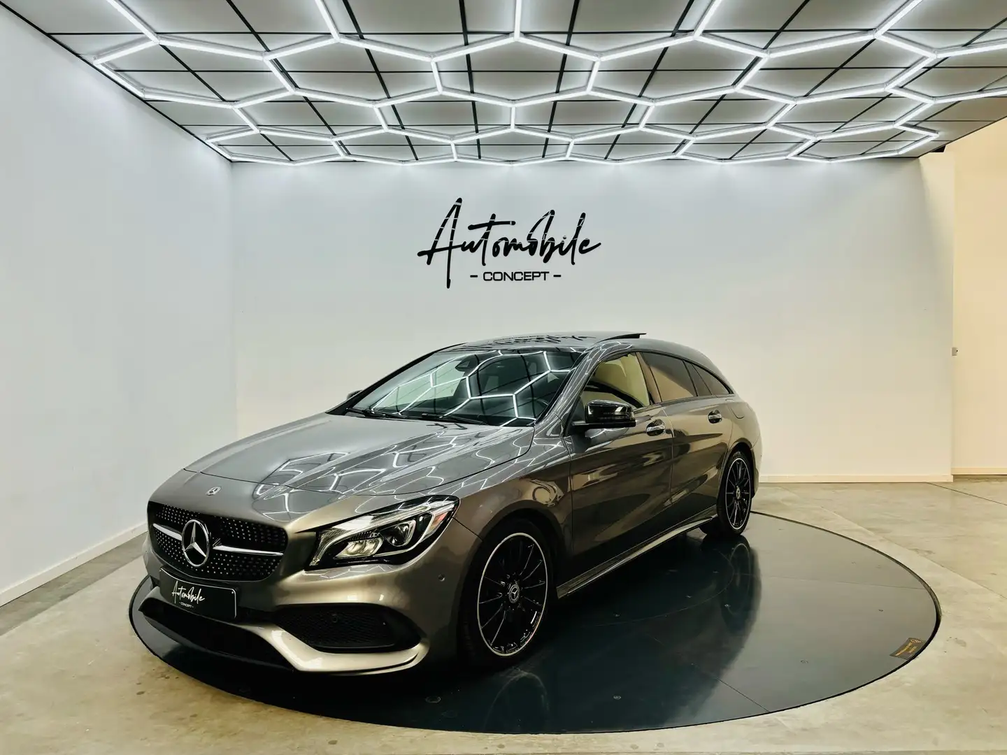Mercedes-Benz CLA 200 ✅️1AN GARANTIE ✅️CONTROL TECHNIQUE ✅️PACK AMG Gris - 1