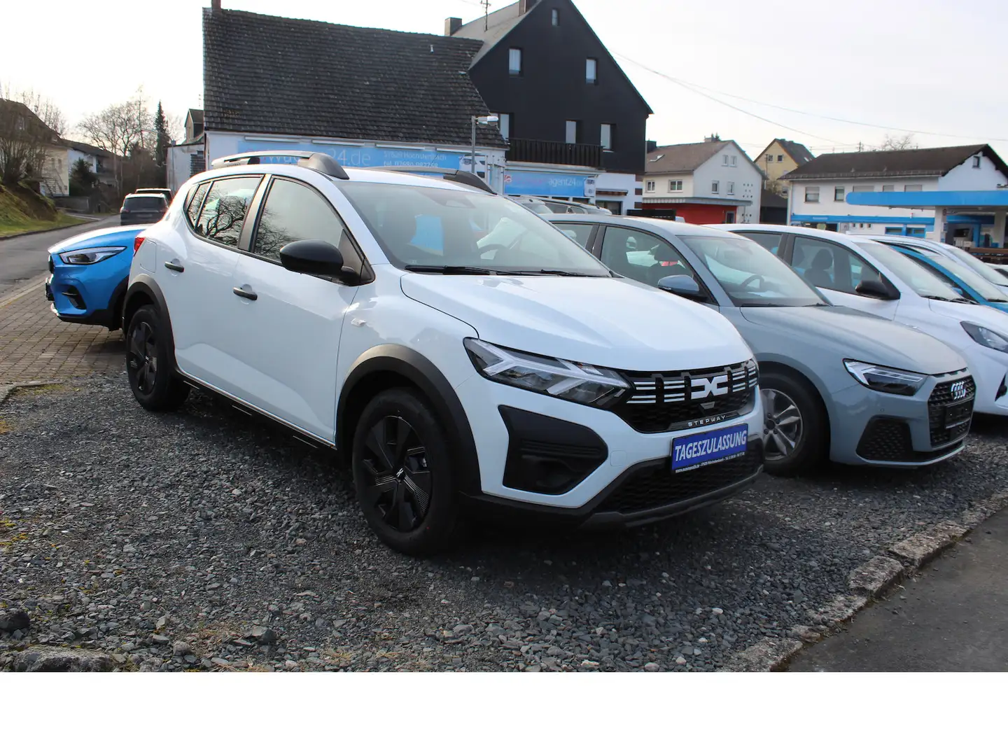Dacia Sandero Stepway Essential 1,0 TCe 100 LPG Wit - 1