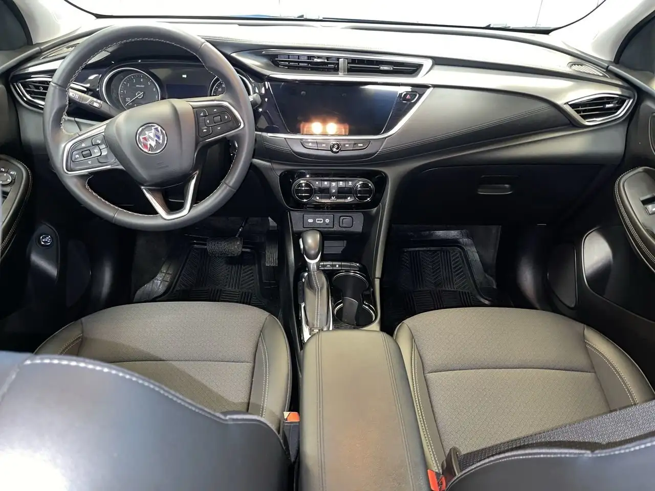 Buick Encore снимка Buick Encore