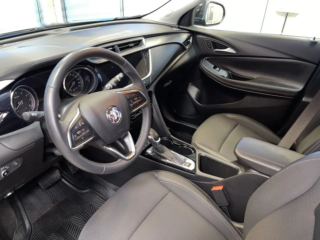 Buick Encore снимка Buick Encore