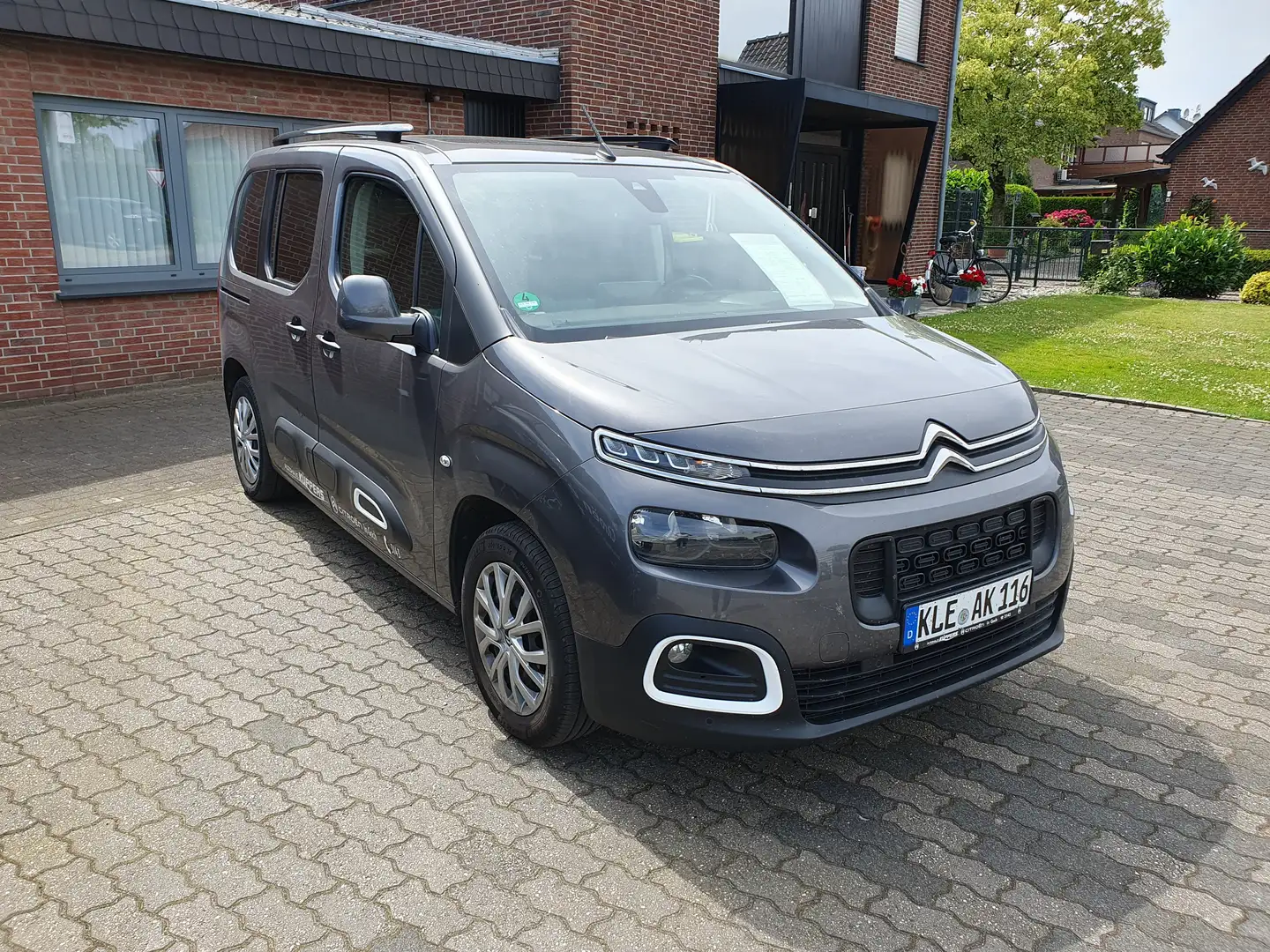 Citroen Berlingo Feel M Grau - 2