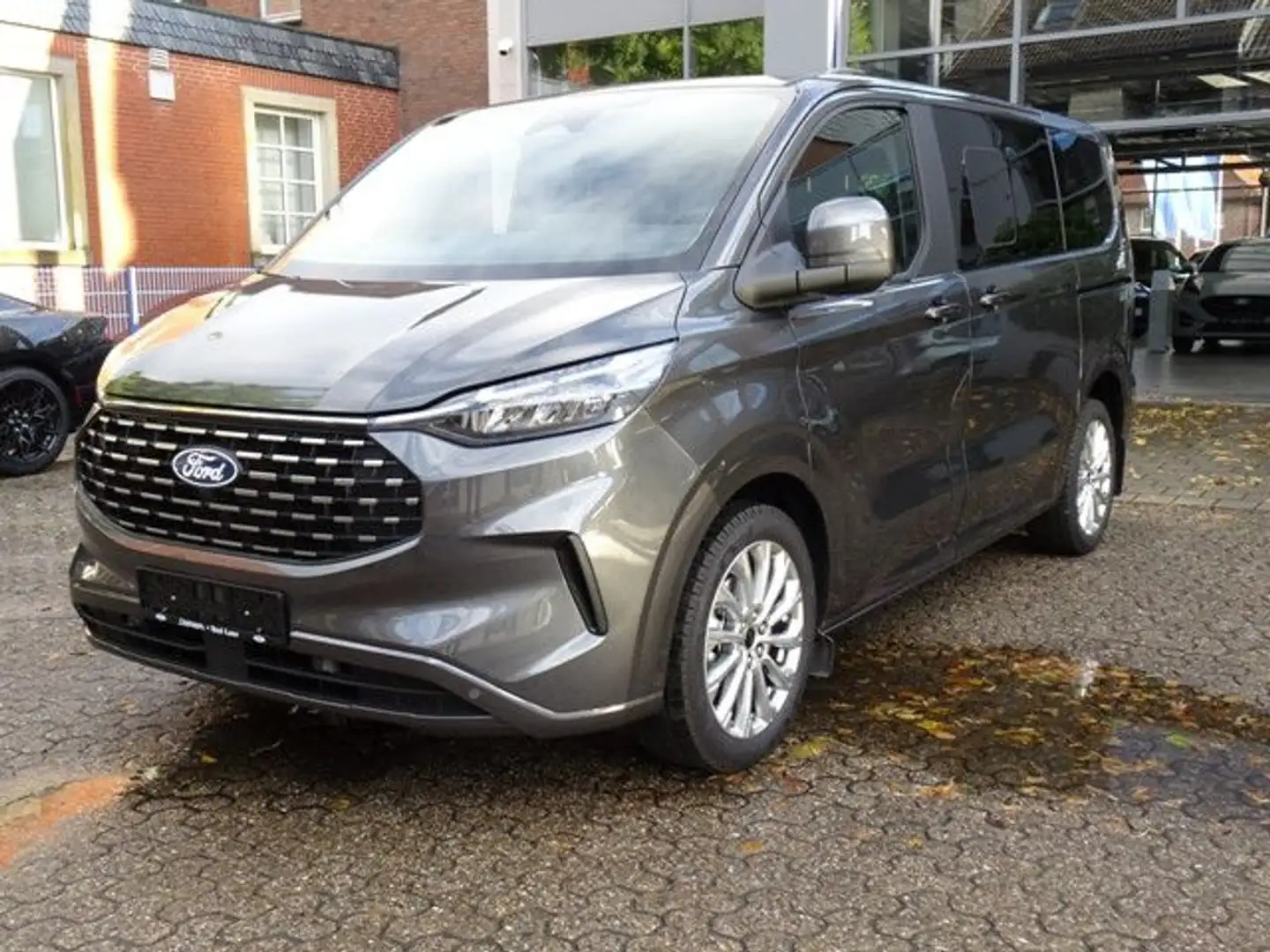 Ford Tourneo Custom Bus 320 L1 Tourneo Titanium FWD Grau - 1