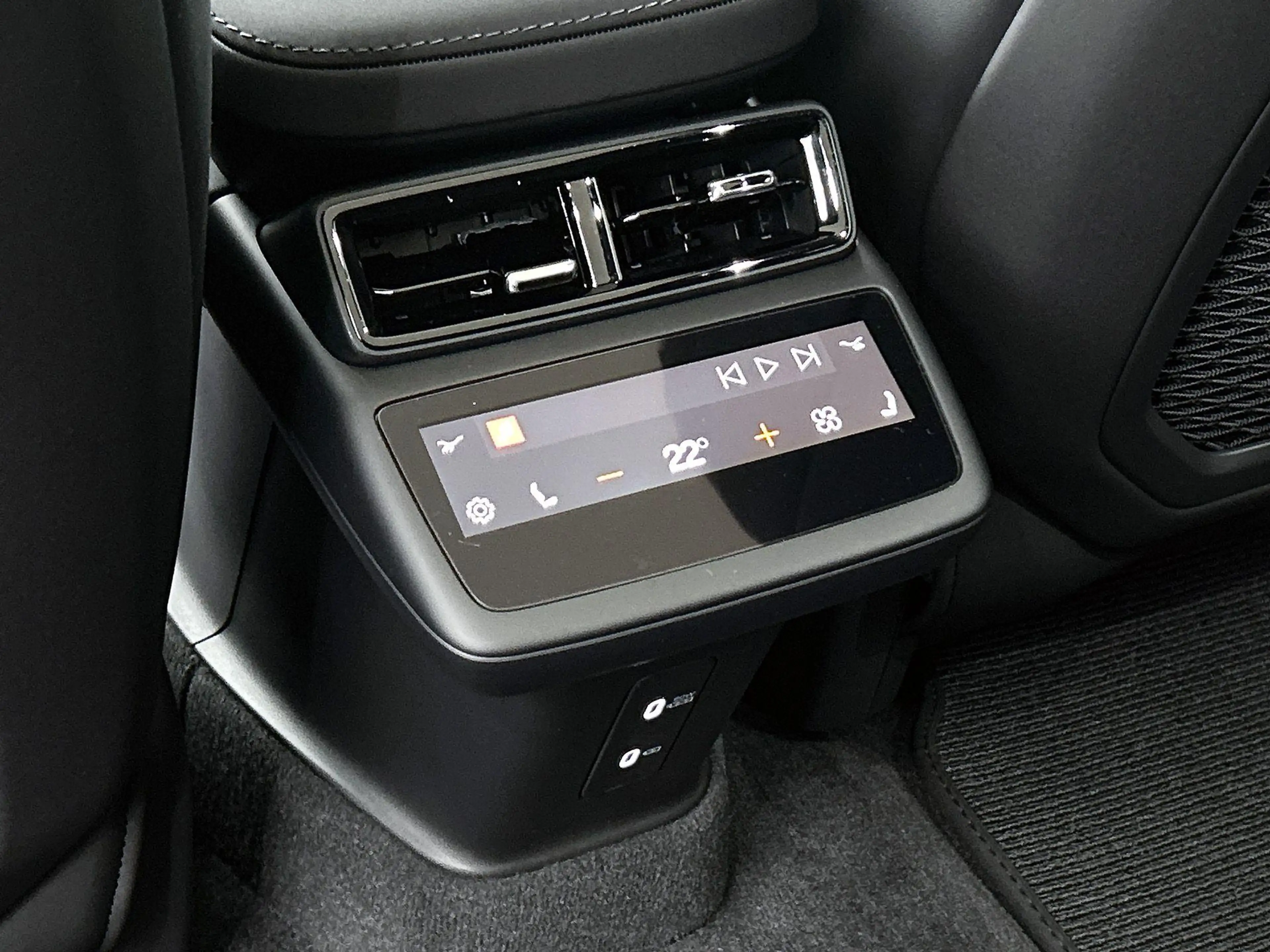 Polestar 4 Long Range Dual motor 100 kWh | Performance Pack | — photo 11