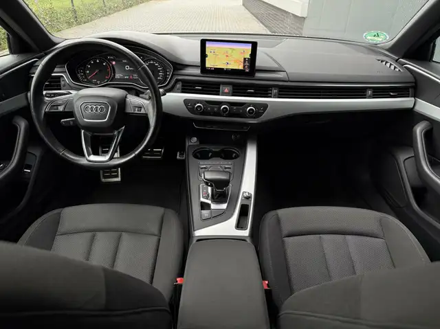 Audi A4 view 15
