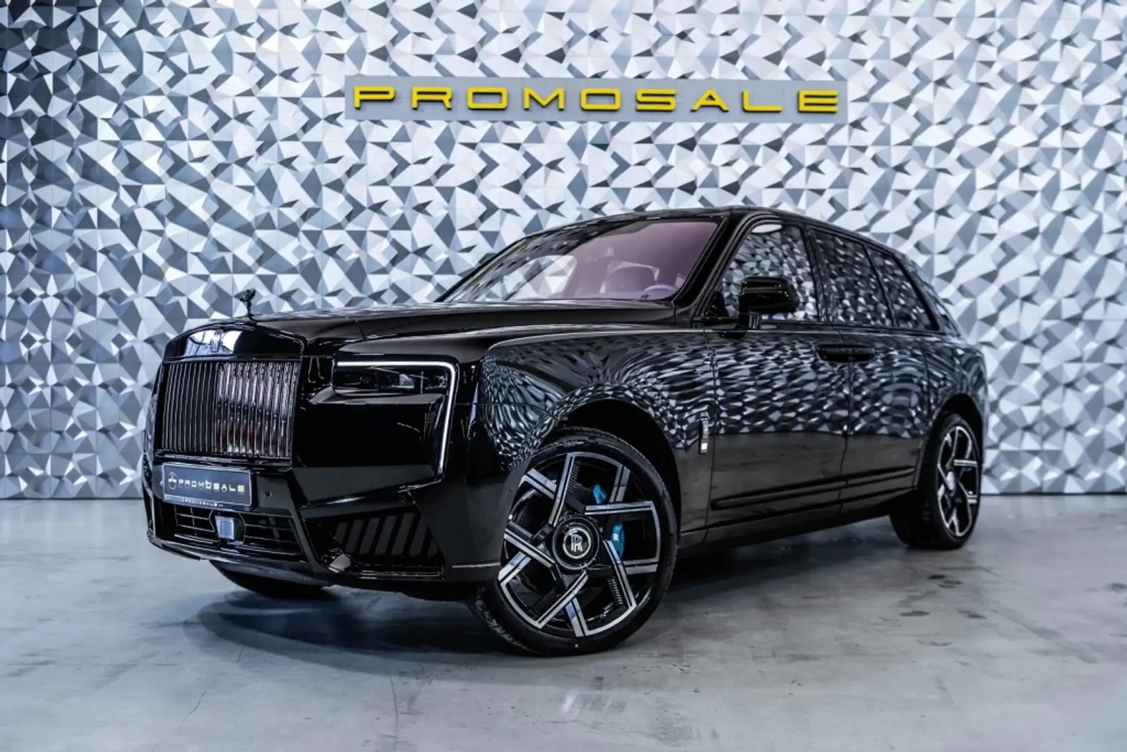 Rolls-Royce Cullinan Schwarz - 1