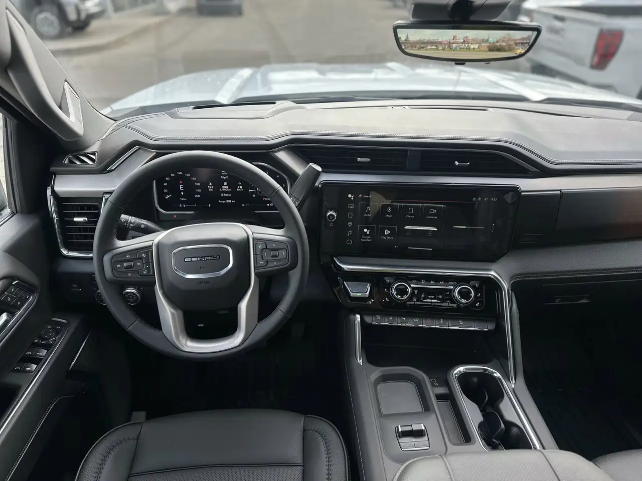 GMC Sierra 3500HD снимка GMC Sierra 3500HD