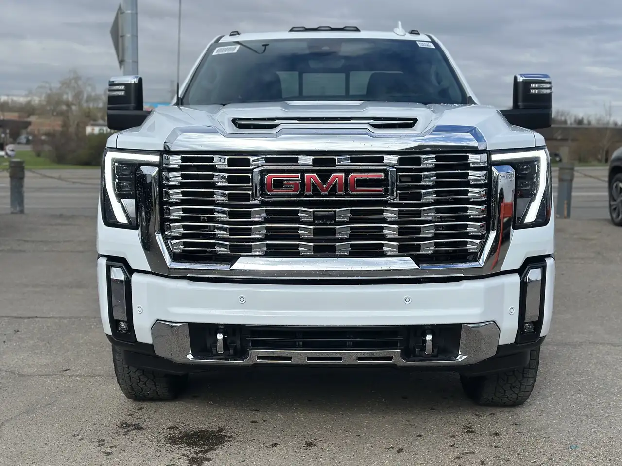 GMC Sierra 3500HD снимка GMC Sierra 3500HD
