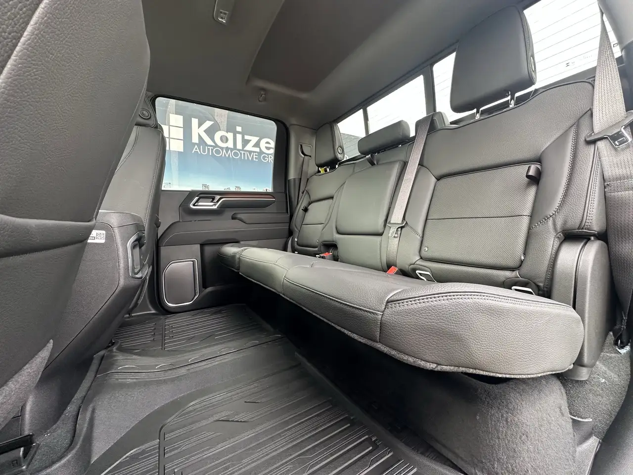 GMC Sierra 3500HD снимка GMC Sierra 3500HD