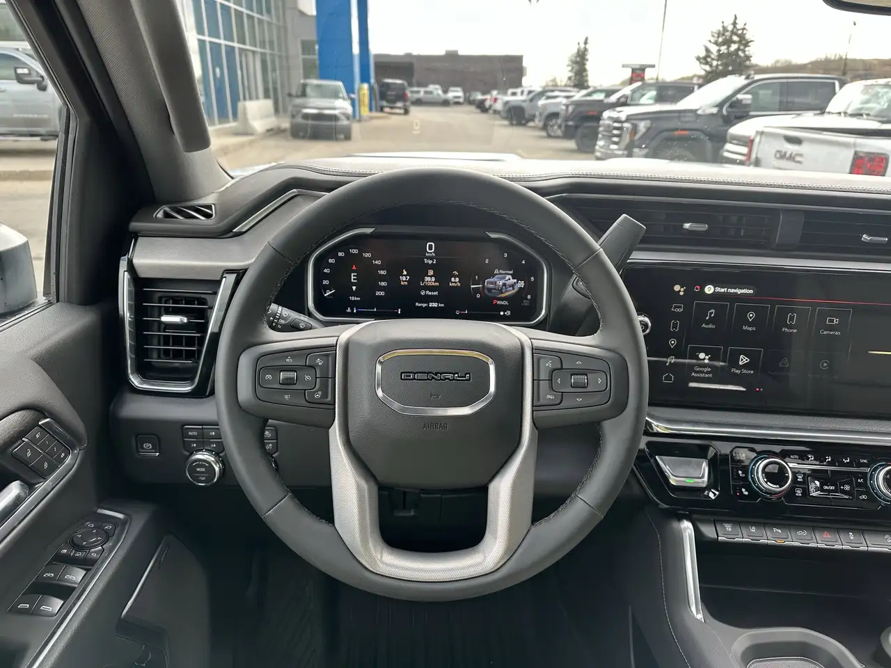 GMC Sierra 3500HD снимка GMC Sierra 3500HD
