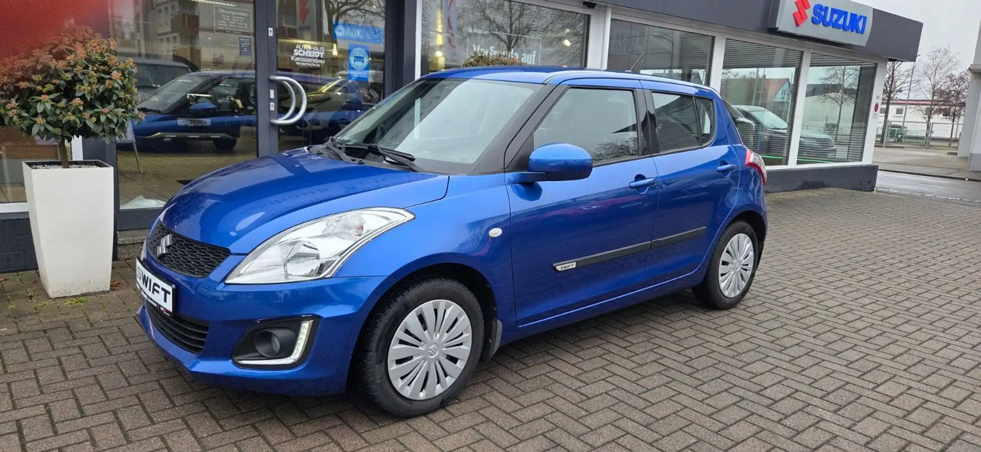Suzuki Swift 1.2 Club Bleu - 2