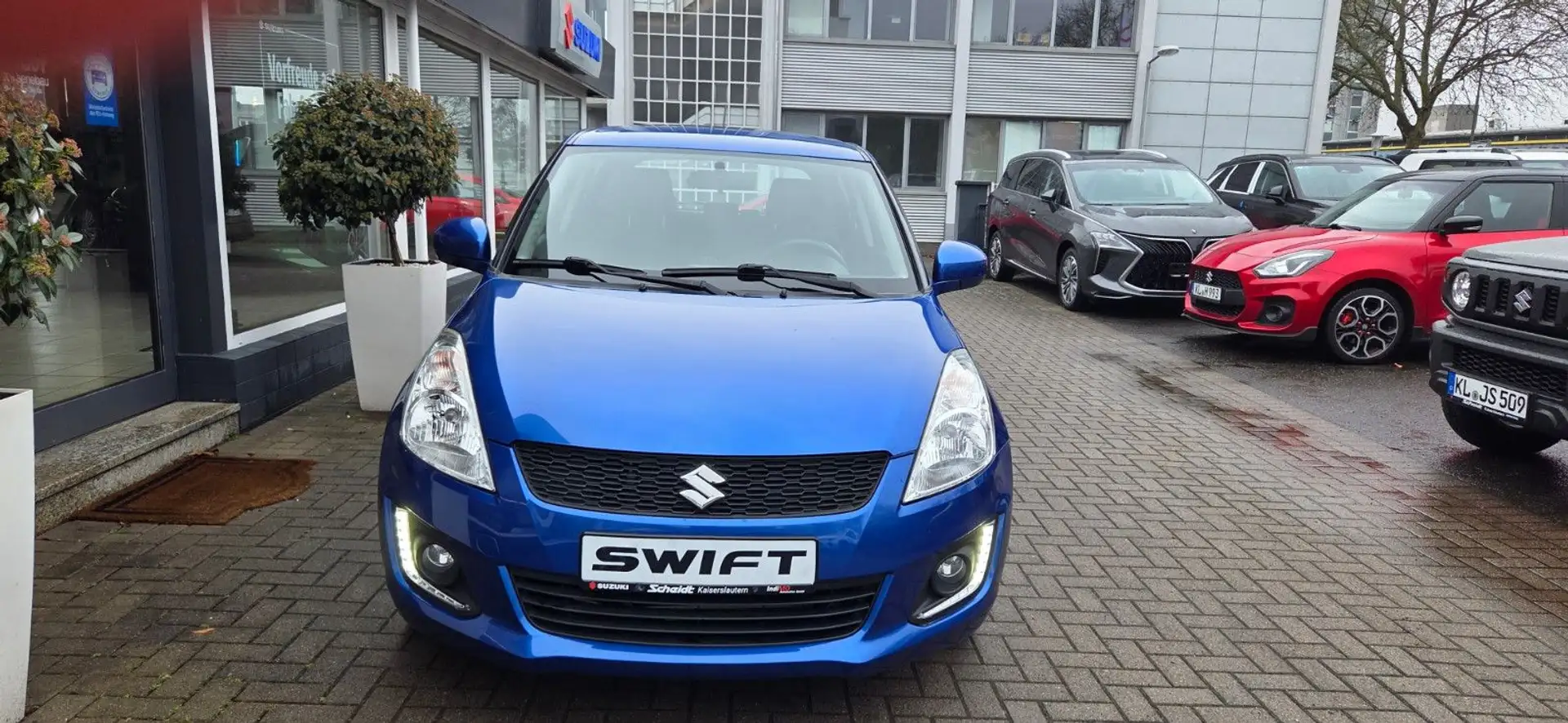 Suzuki Swift 1.2 Club Bleu - 1