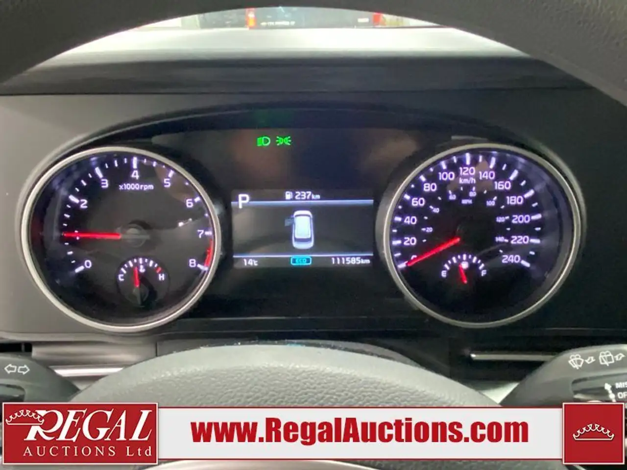 Kia Carnival photo Kia Carnival