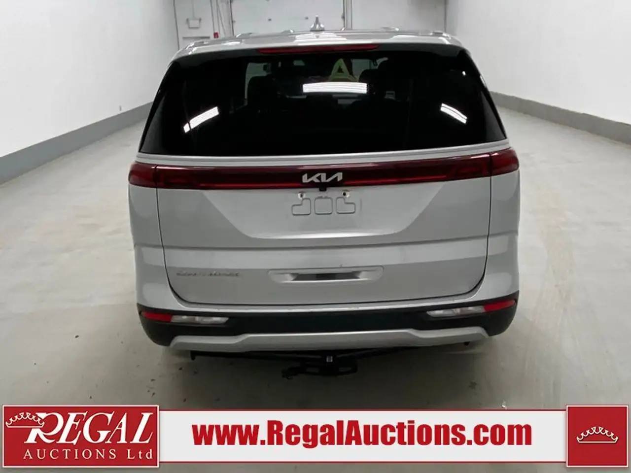 Kia Carnival photo Kia Carnival