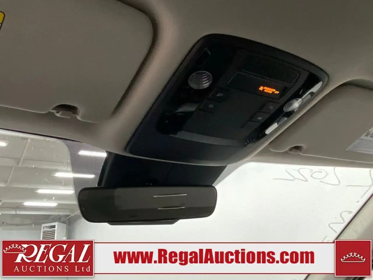 Kia Carnival photo Kia Carnival