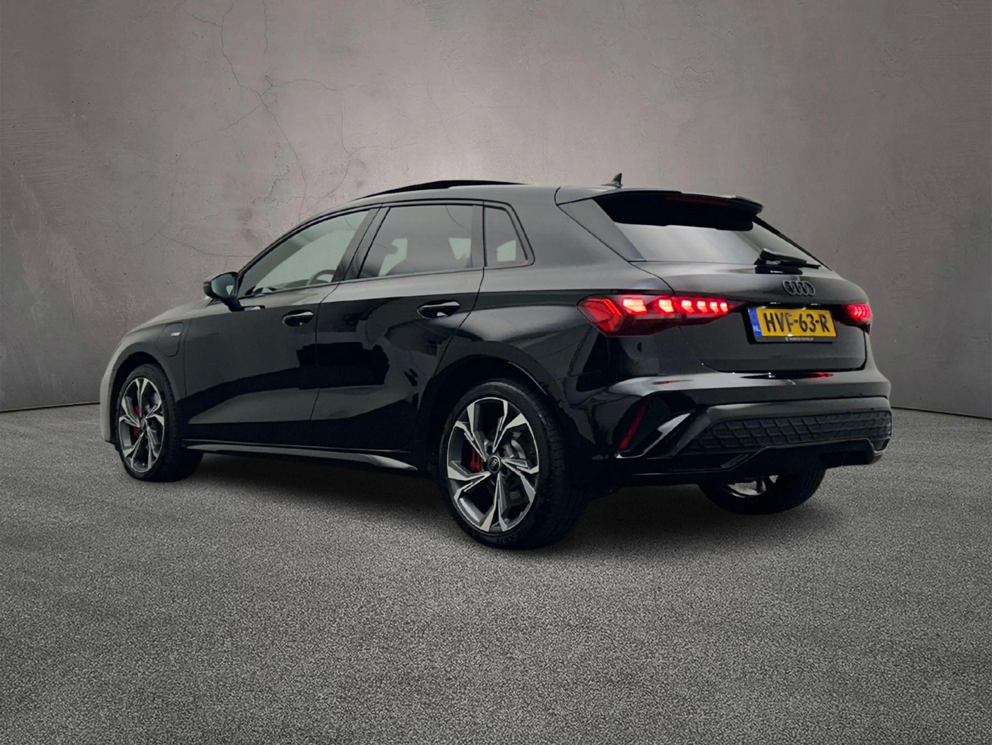 Audi A3 Sportback 45 TFSI e 272PK S edition Competition | — photo 3