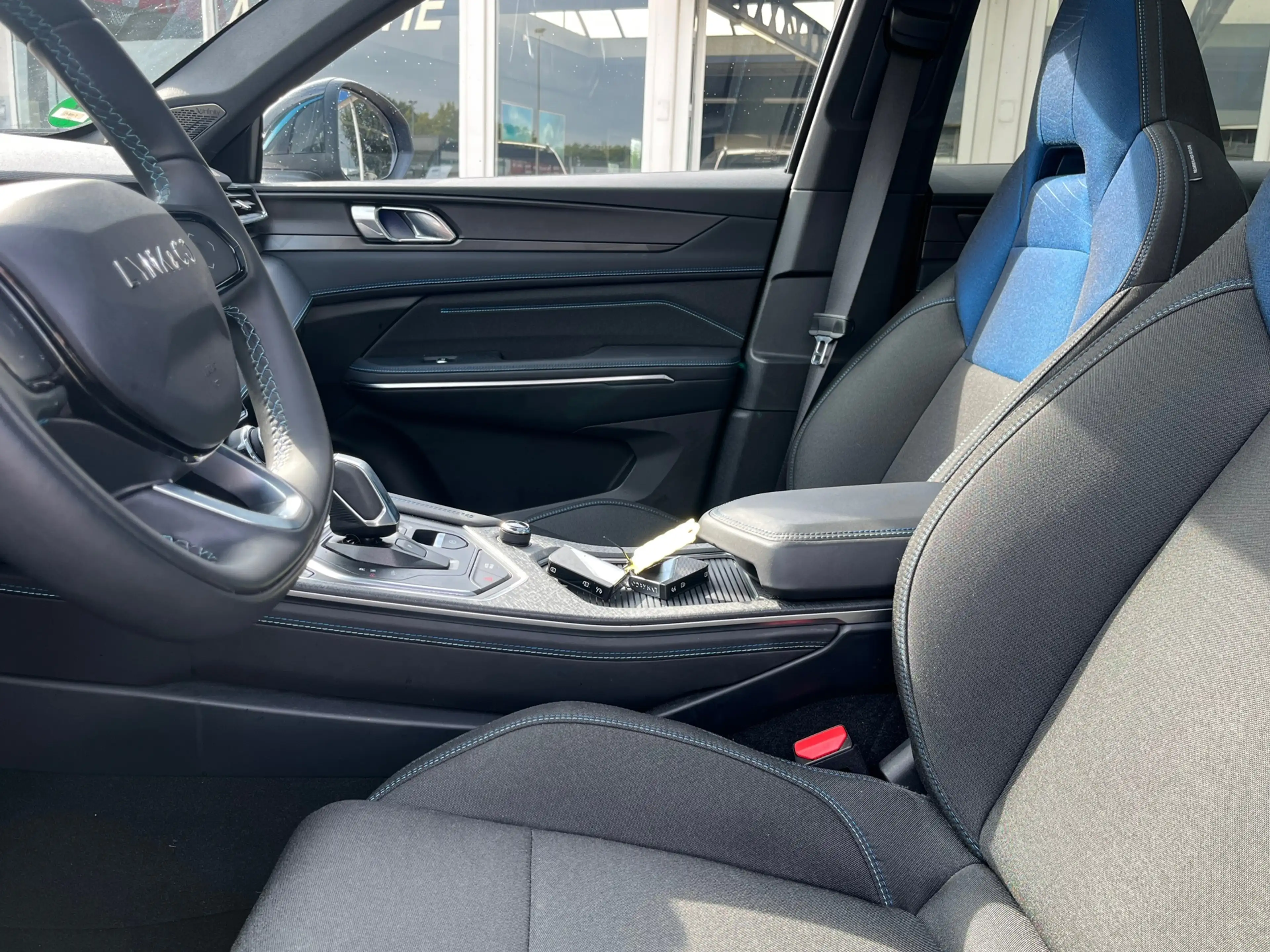 Lynk & Co 01 1.5 261pk PHEV 7DCTH | Black Edition | Orig.NL | Z — photo 18