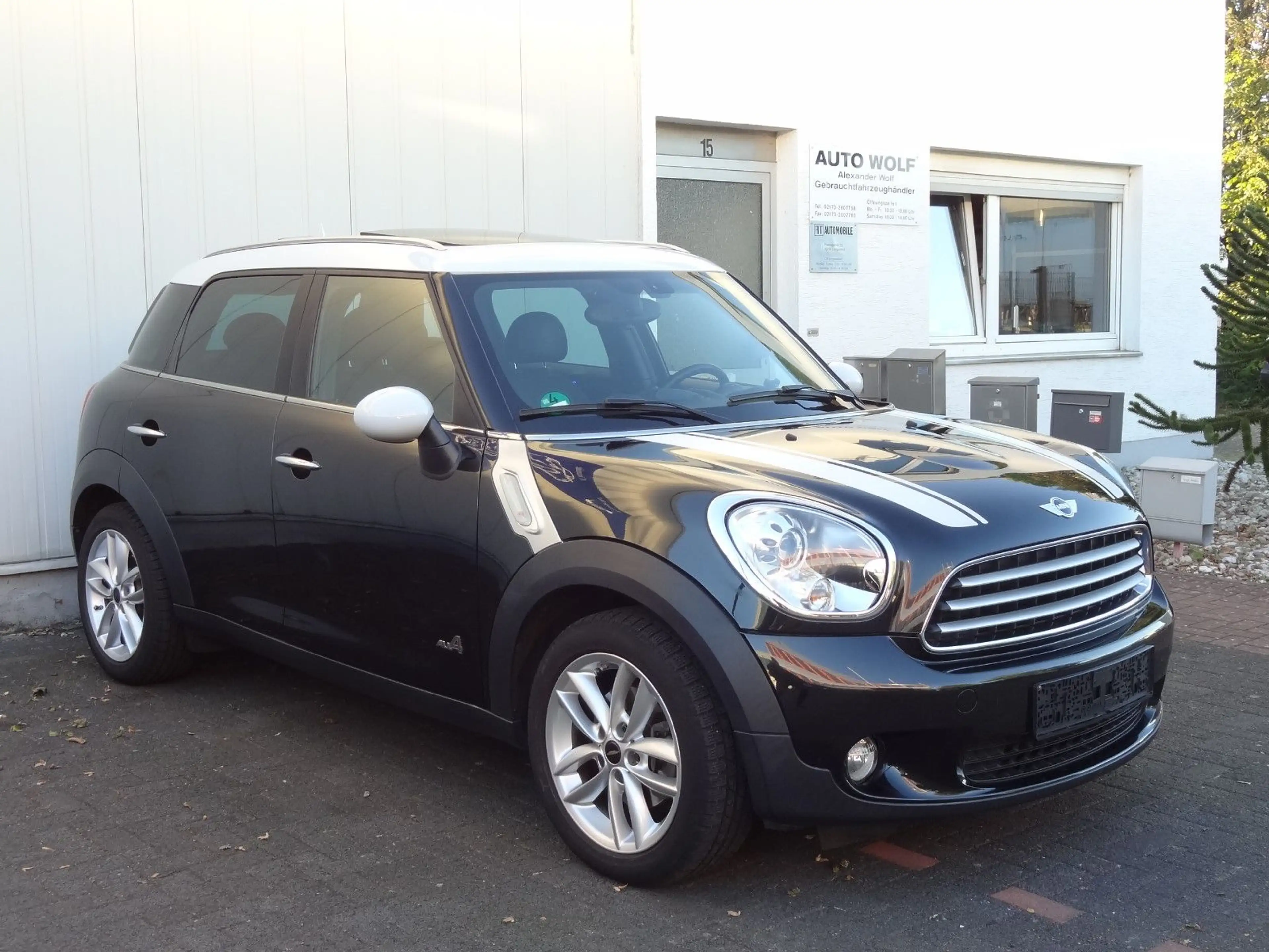 MINI Cooper D Countryman ALL4 Aut./Navi/Xenon/Leder/