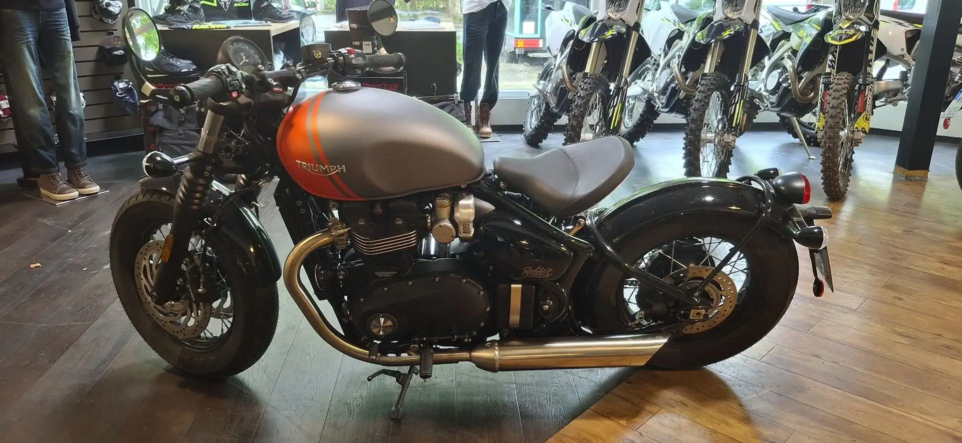 Triumph Bonneville Bobber 2025 NEUWERTIG ERST 539 KM - 2