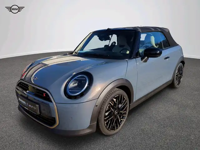 MINI Cooper S Cabrio Favoured Trim