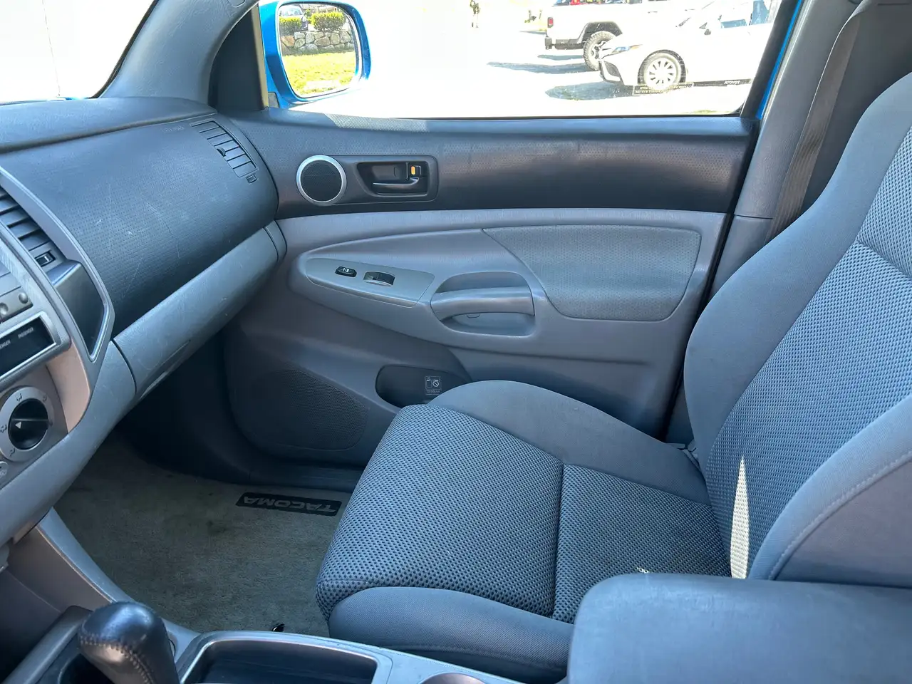 Toyota Tacoma снимка Toyota Tacoma