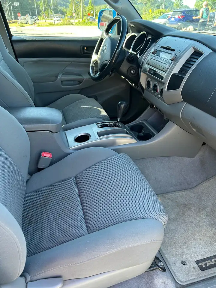 Toyota Tacoma снимка Toyota Tacoma